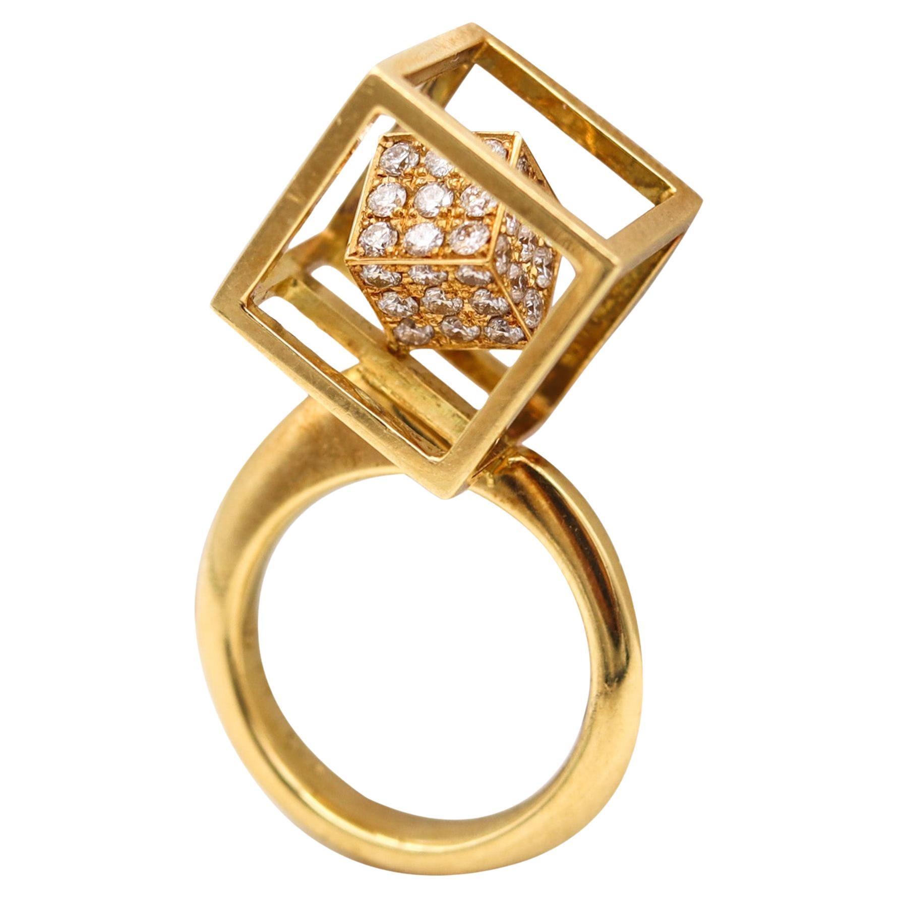 Modernist Sculptural Op Art Ring In 18Kt Yellow Gold With 1.20 Ctw In Diamonds