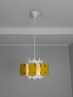 Pendentif sculptural moderniste d'Anna-Maija Salo, jaune et blanc, Aris, années 1960