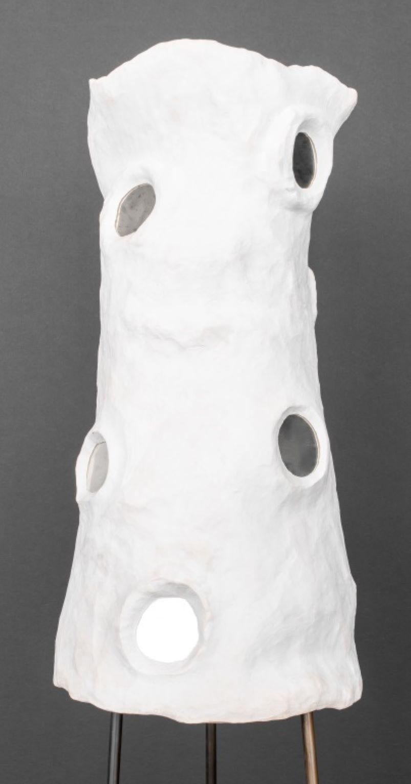 Moderno Lampada da terra in gesso scultoreo modernista in vendita
