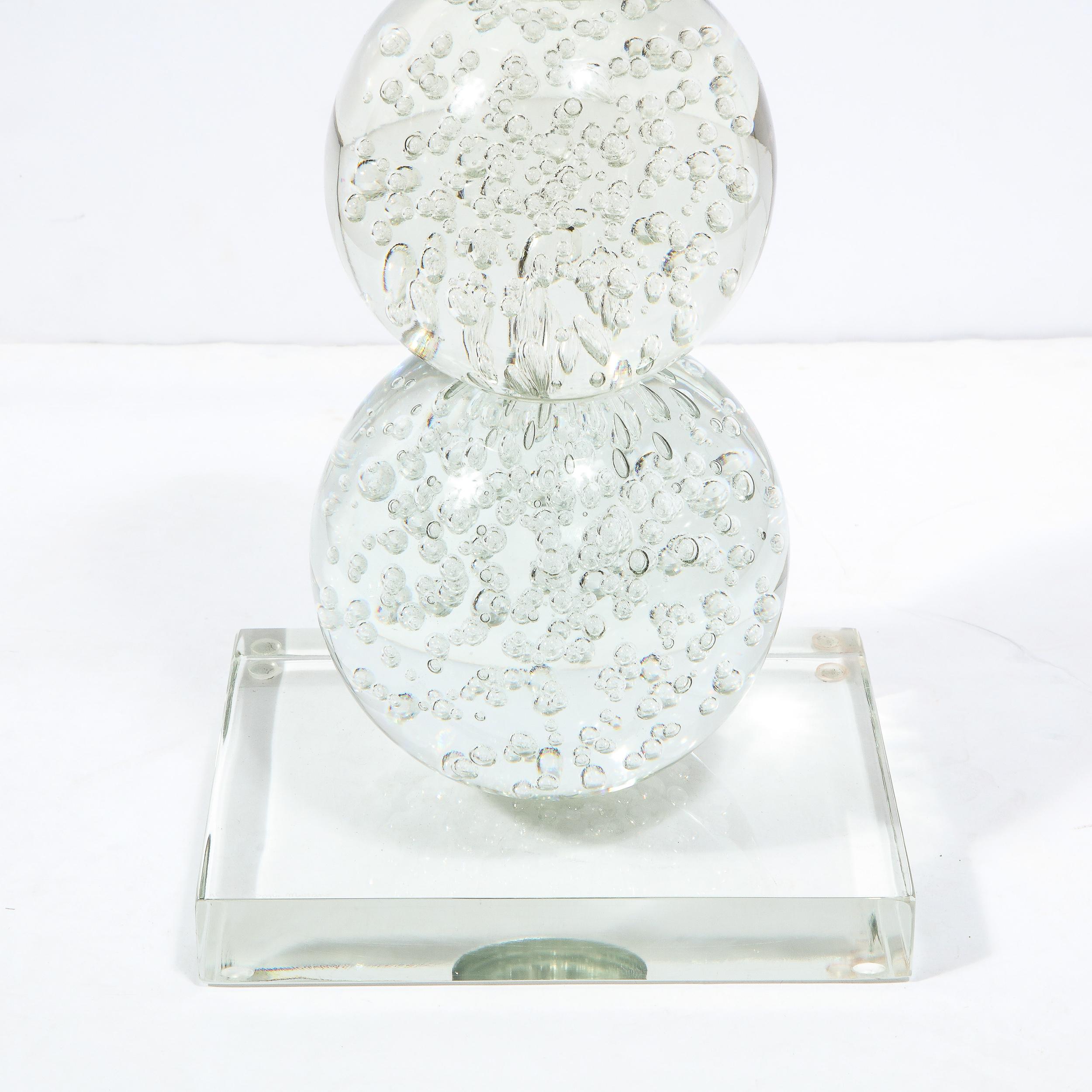 Modernistischer skulpturaler sphärischer mundgeblasener transluzenter Murano Beistelltisch (Muranoglas) im Angebot
