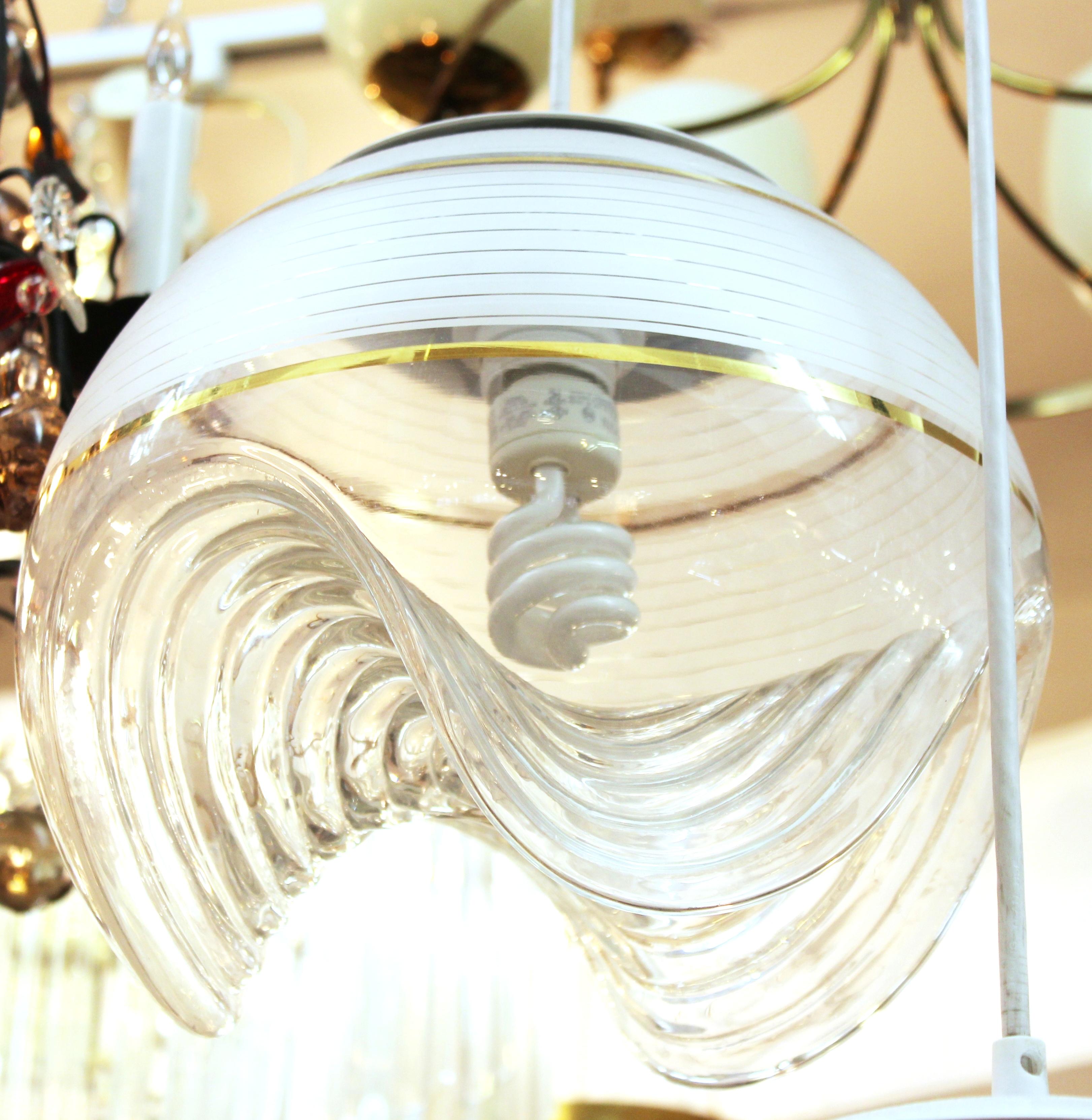 Moderne Lampe à suspension sculpturale moderniste à triple globe en verre en vente