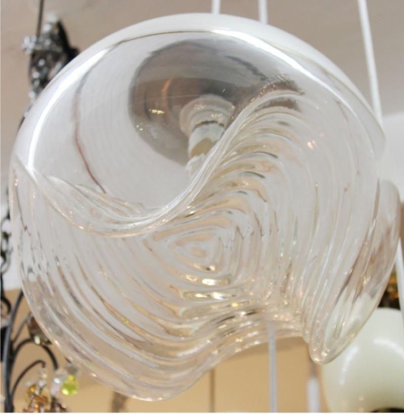Mid-Century Modern Pendentif sculptural moderniste à triple globe en verre en vente