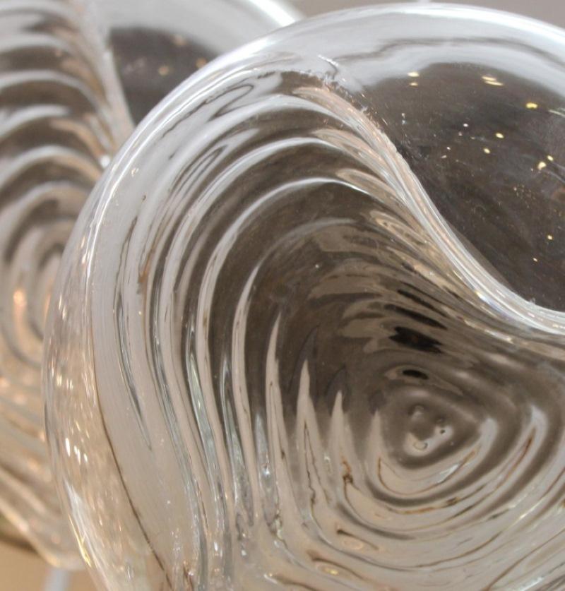 Pendentif sculptural moderniste à triple globe en verre en vente 1