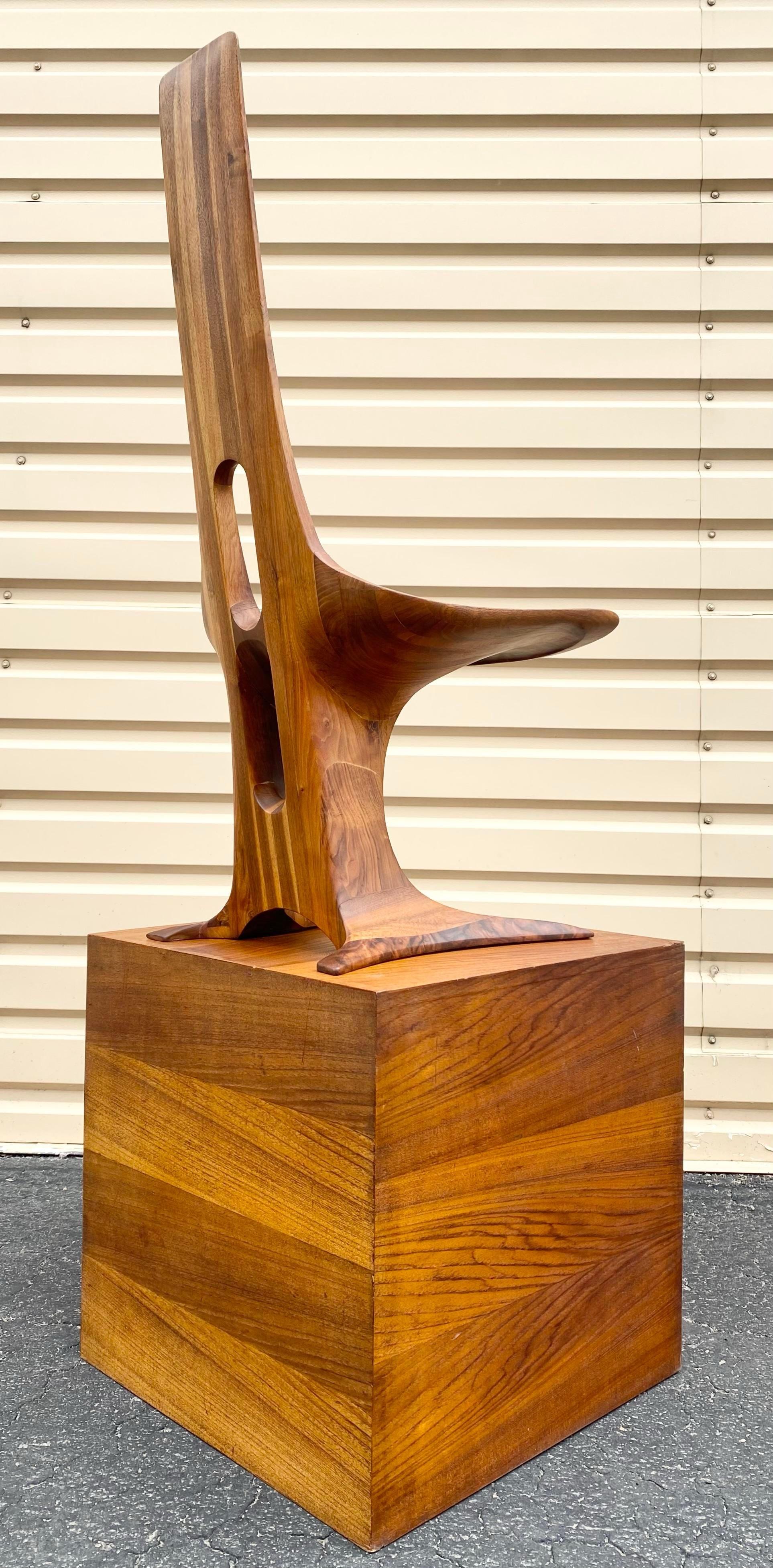 Modernist Sculptural Walnut Chair by Edward G. Livingston for Archotypo (1970) For Sale 6