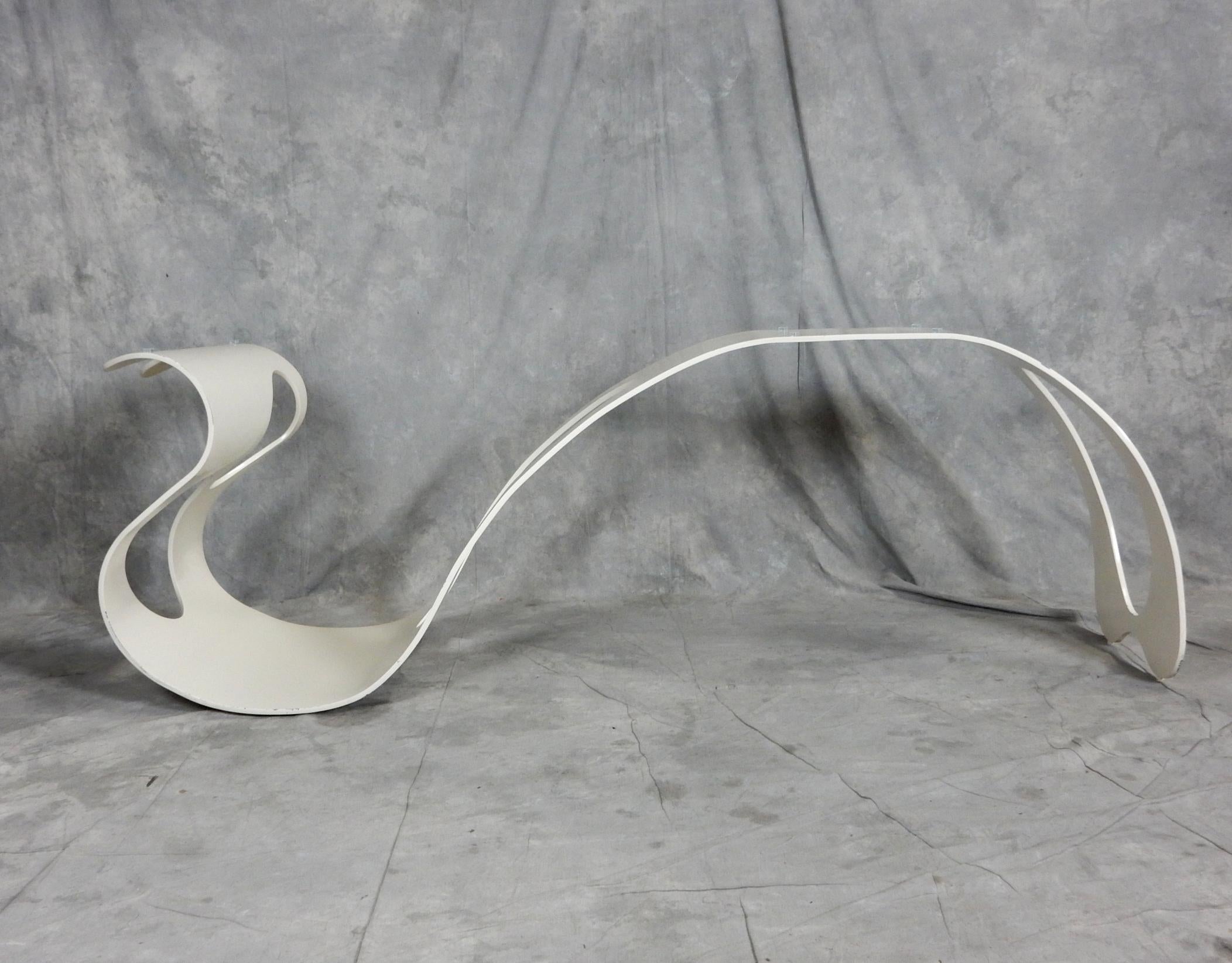 Modernistischer Skulptur-Couchtisch der Moderne nach Carlo Mollino Arabesque aus geformtem Eisen (Ende des 20. Jahrhunderts) im Angebot