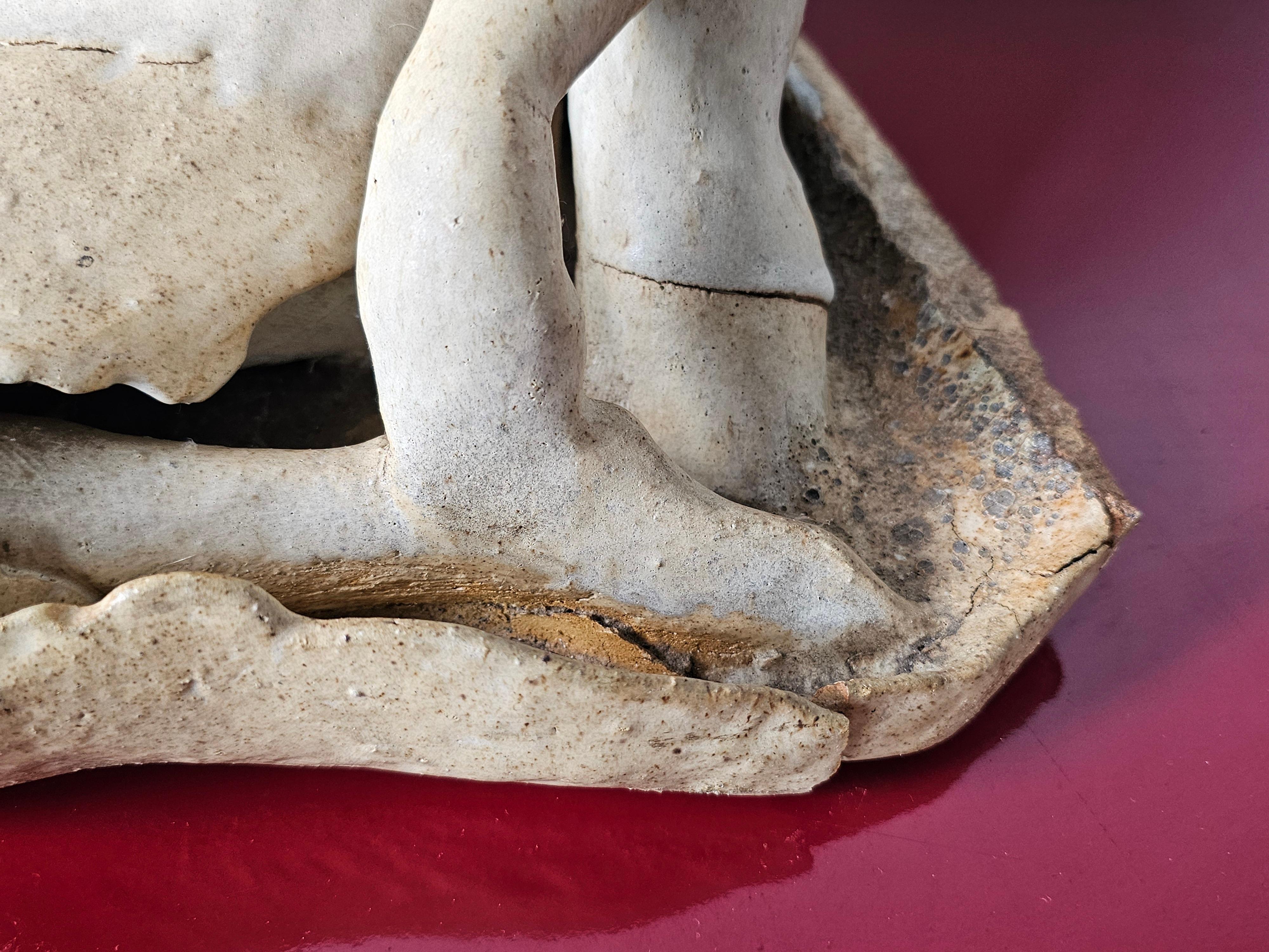 Modernist Sculpture of a female nude done in ceramics, Yugoslavia 1970s For Sale 3