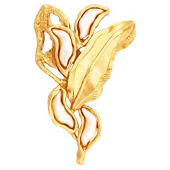 Modernist "Sculpturesque" Leaves Brooch By Jonathan Bailey For Trifari, 1970s