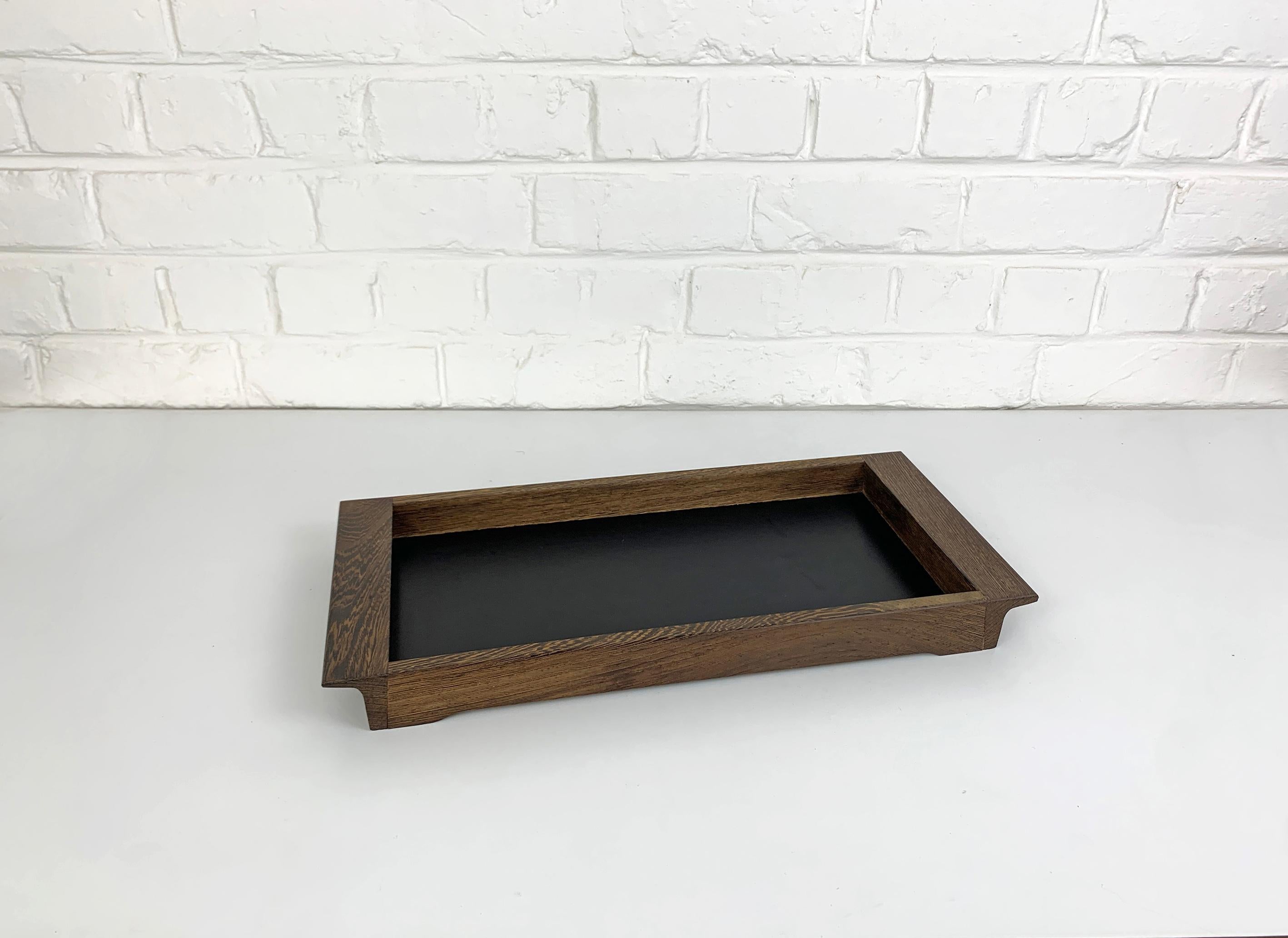 20ième siècle Plateau de service moderniste en Wood Wood, Henning Seidelin pour Voss, Danemark, années 1960 en vente