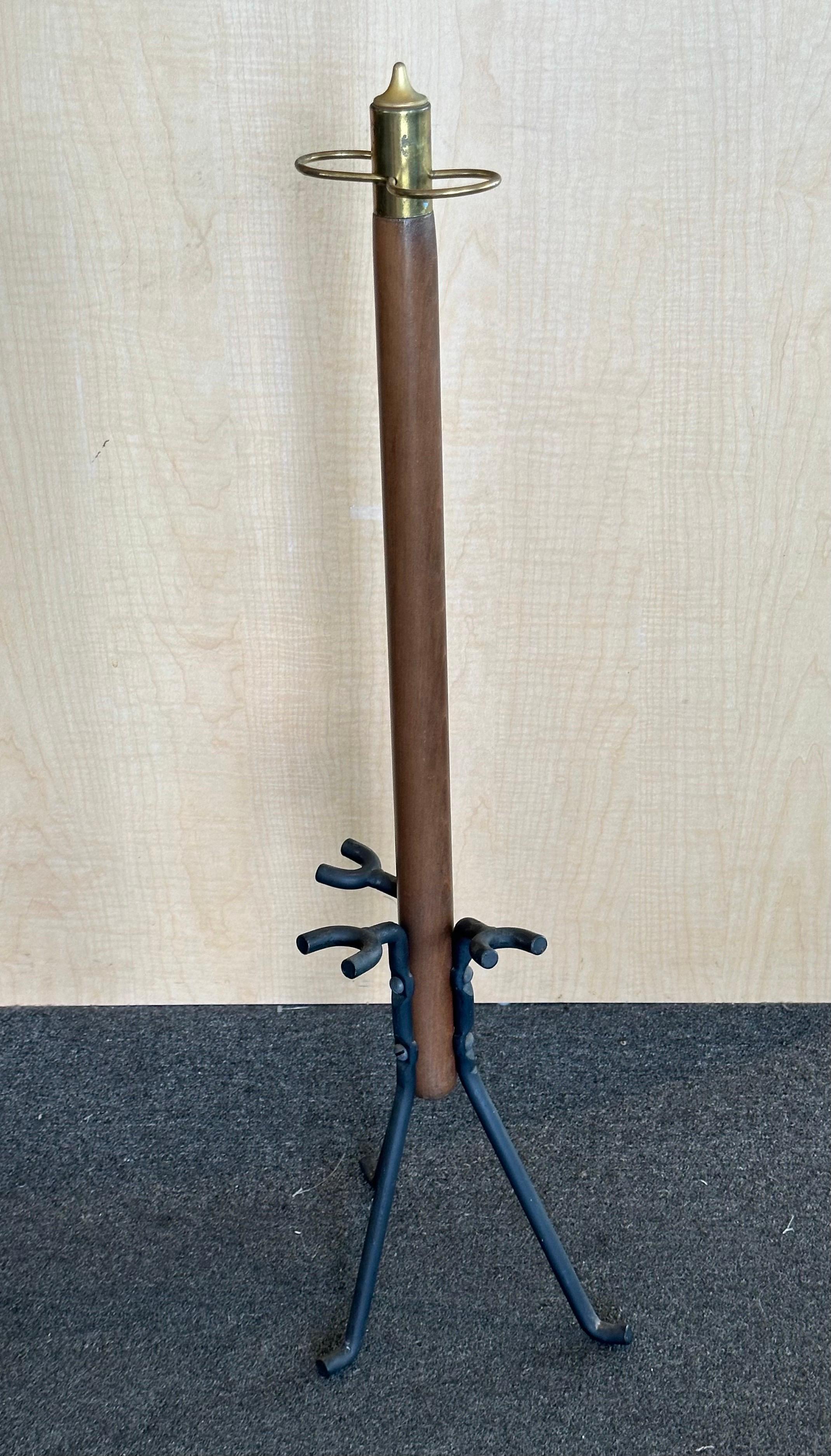 Modernist Set of Fire Place Tools in Iron, Walnut and Brass by Seymour Mfg For Sale 6