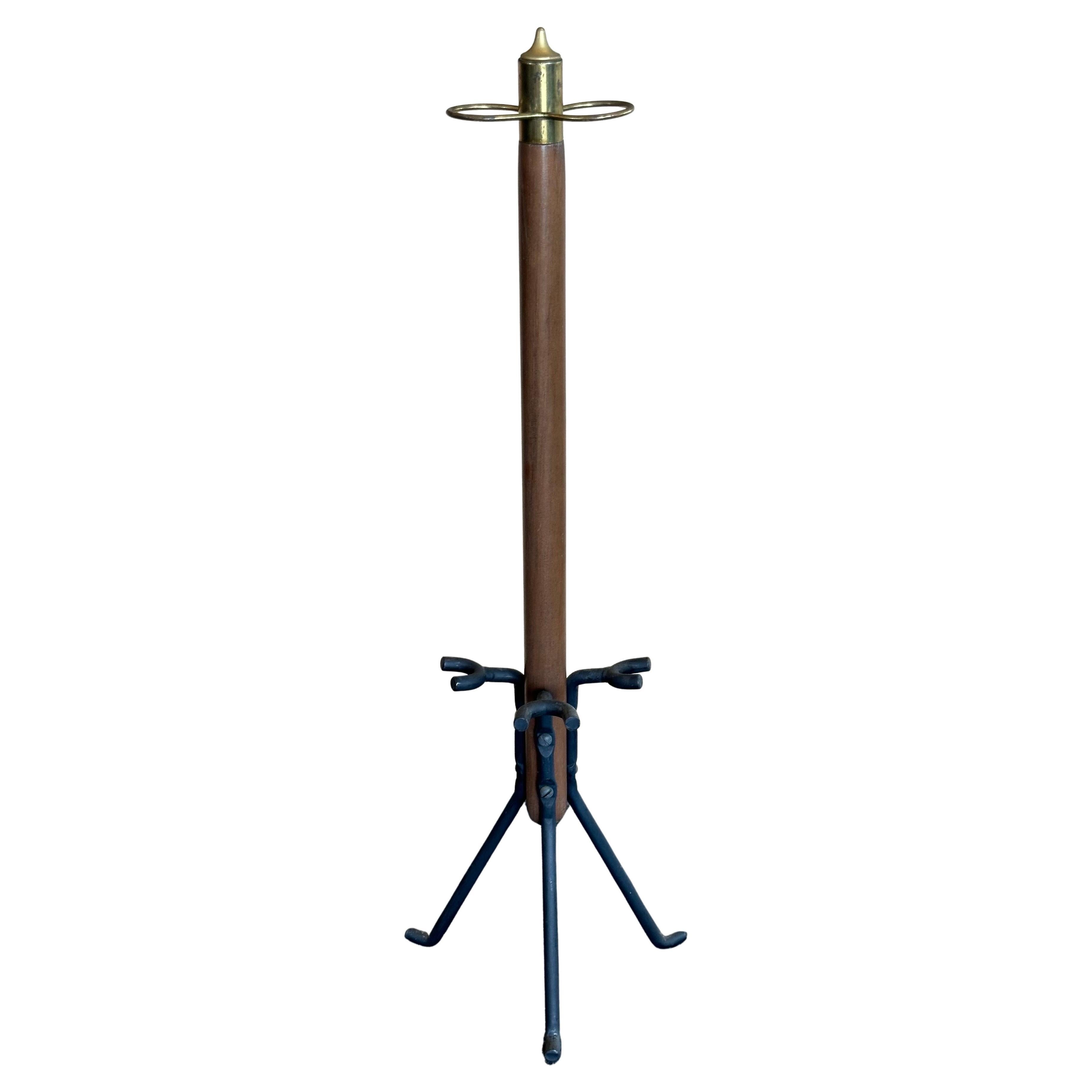 Mid-Century Modern Modernist Set of Fire Place Tools in Iron, Walnut and Brass by Seymour Mfg For Sale