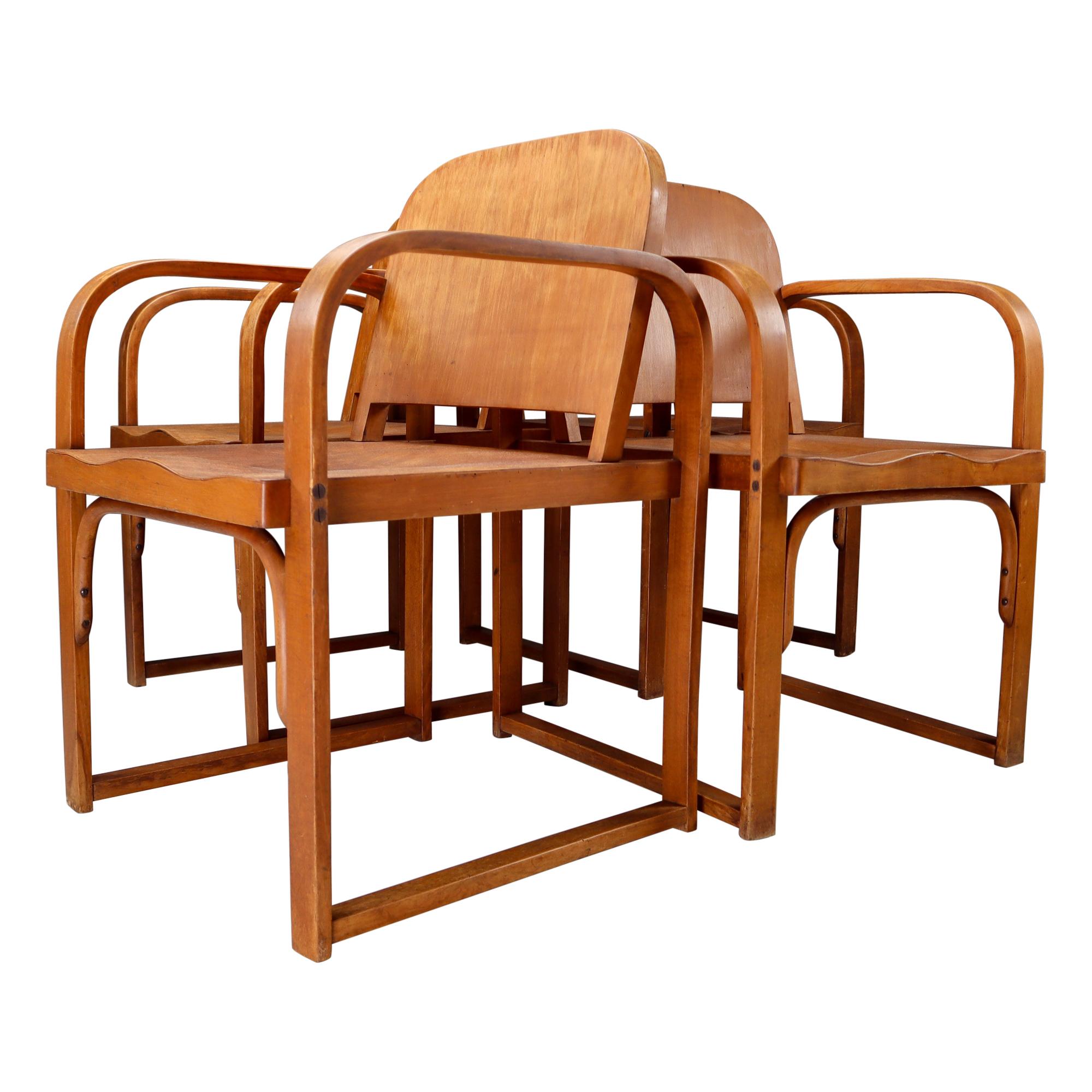 Modernist Set of Four Bauhaus Bentwood Armchairs Made by Tatra in Praque, 1930s