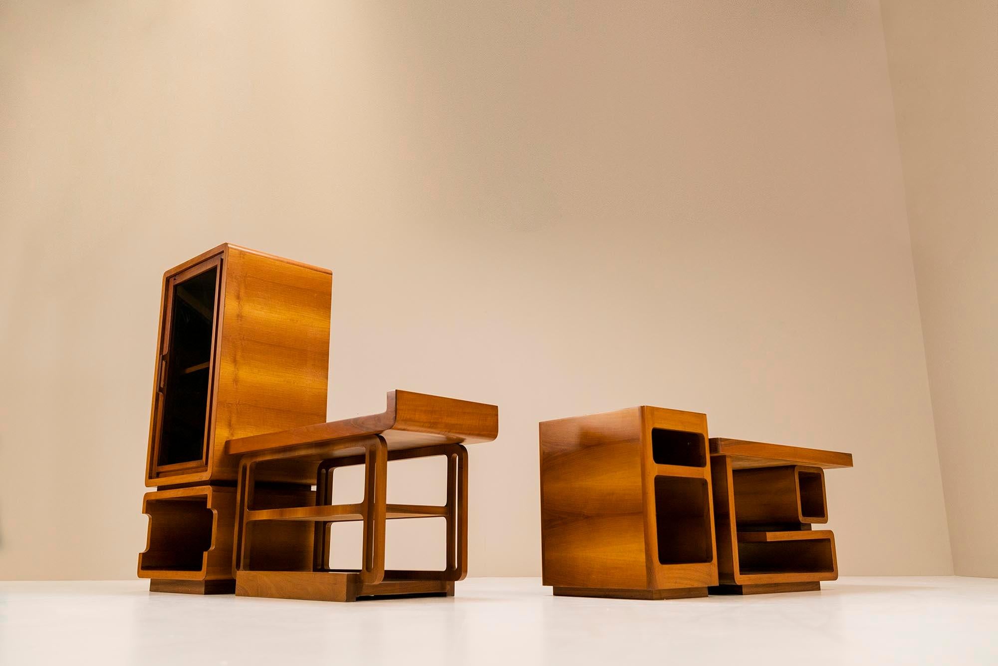 Italian Modernist Showcase Cabinet and Coffee Table in Walnut, Italy, 1960s For Sale