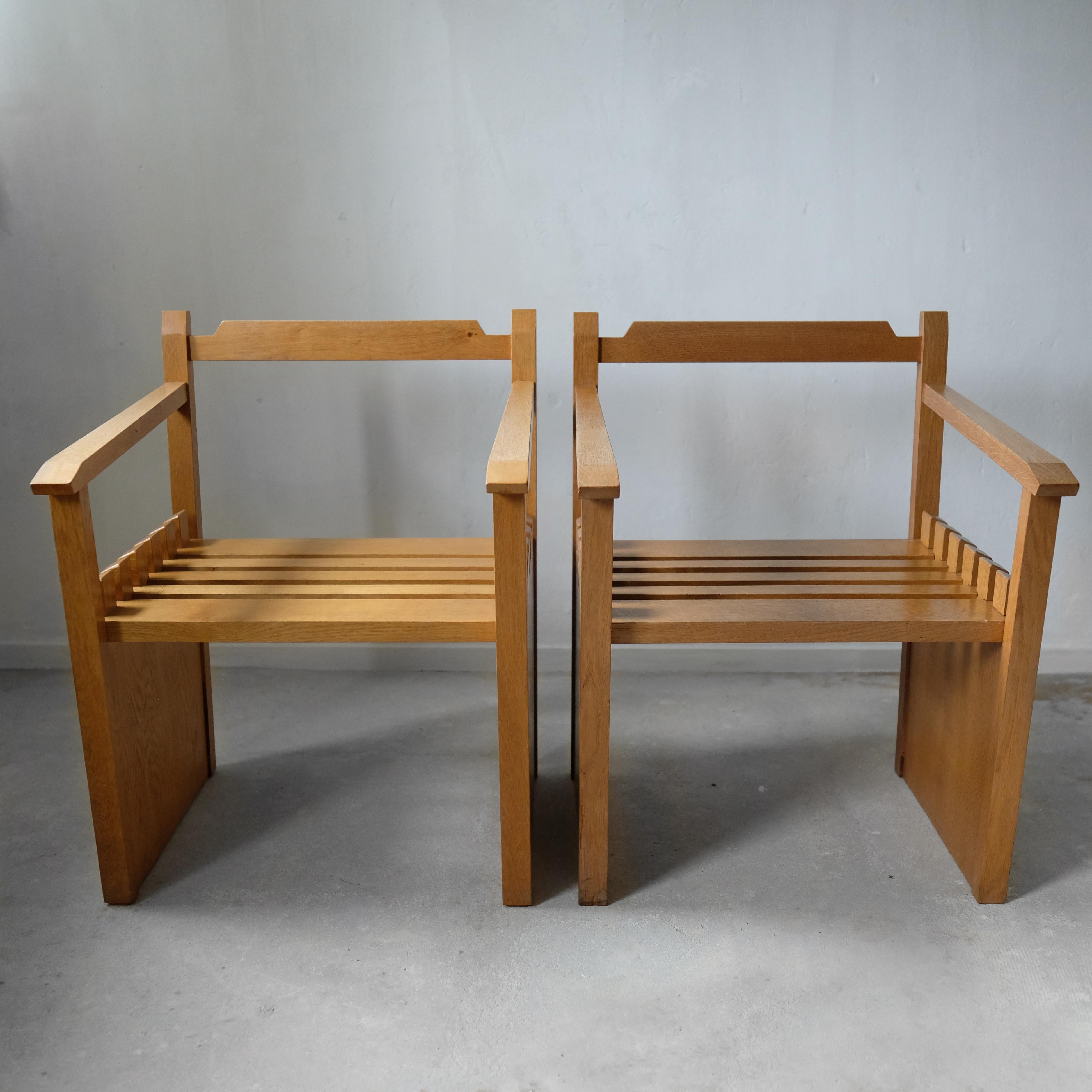 Modernist oak wood side chairs, France, 1970s.