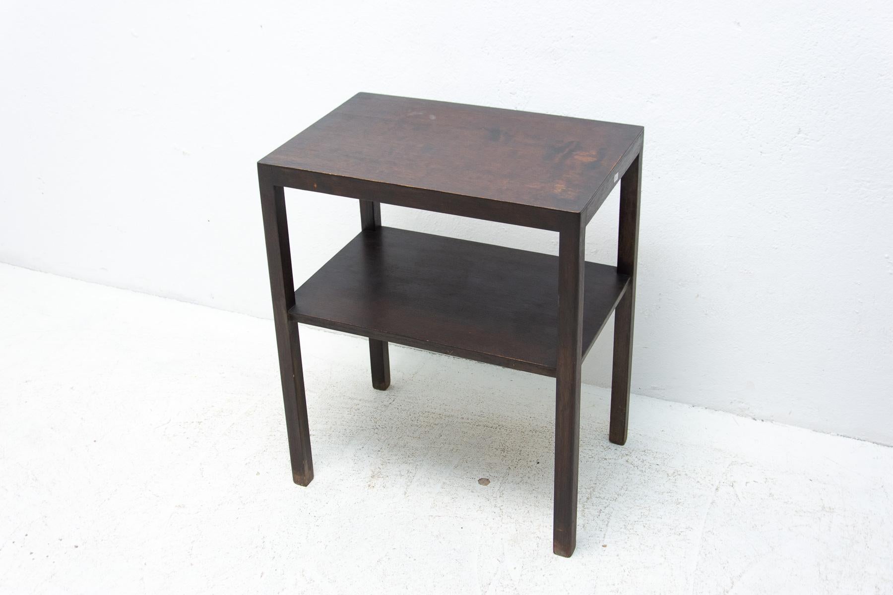 Modernist Side Table, Czechoslovakia, 1950s For Sale 8