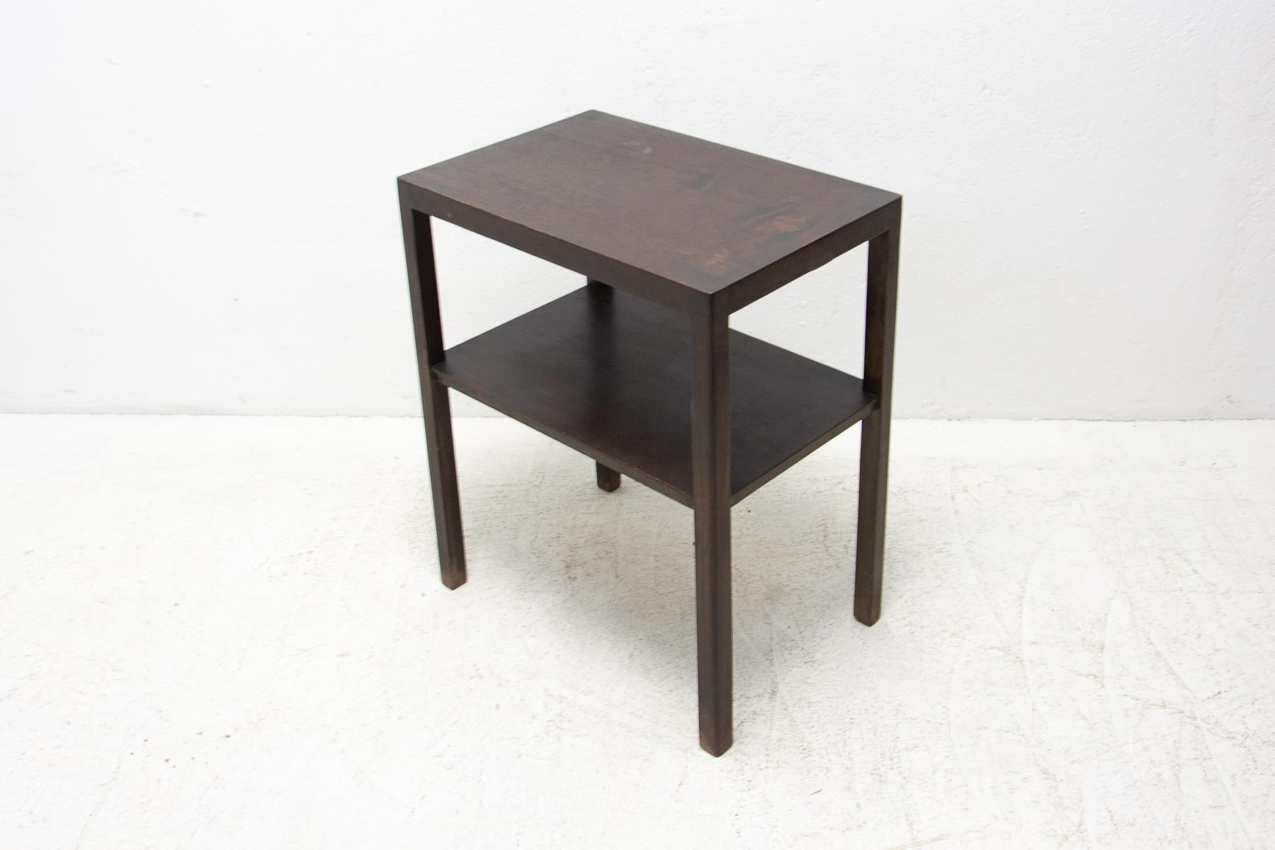 Wood Modernist Side Table, Czechoslovakia, 1950s For Sale