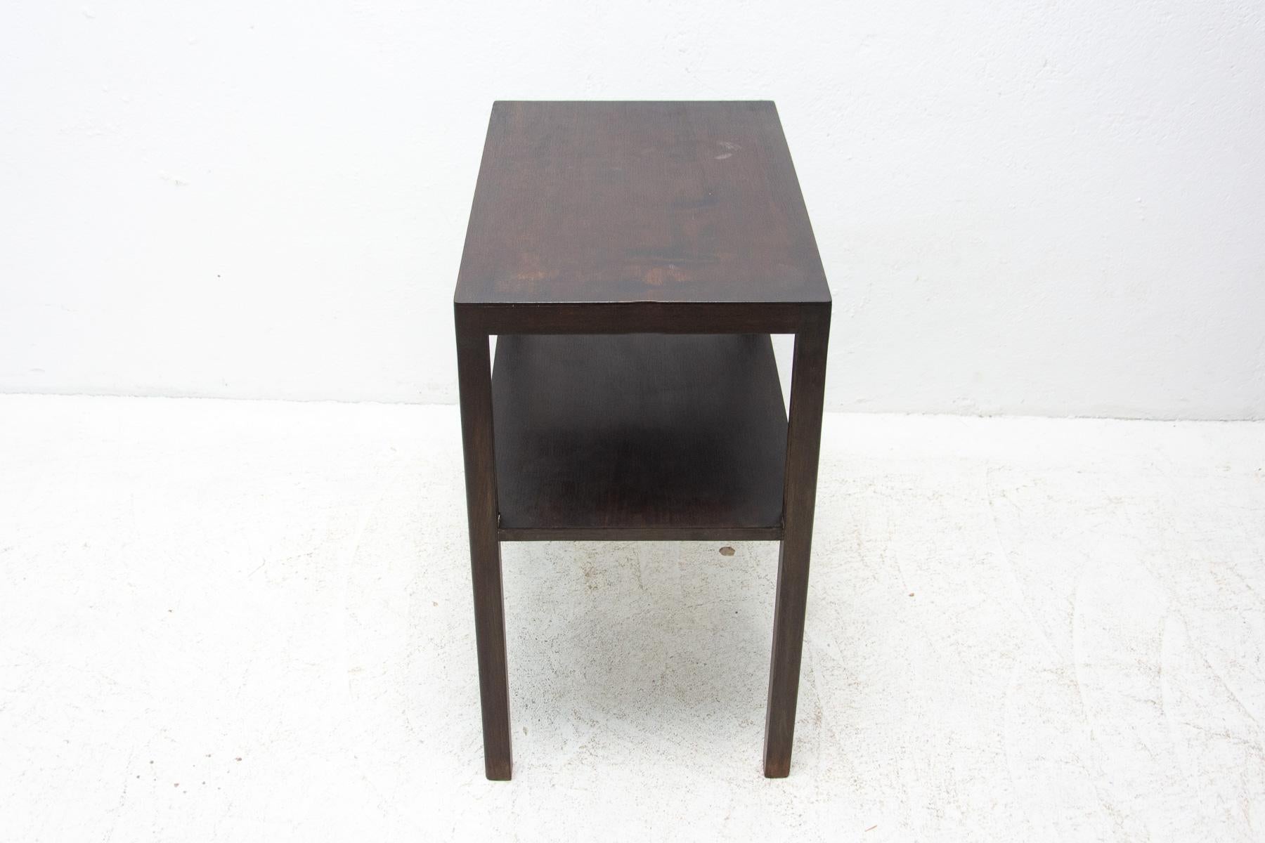 Modernist Side Table, Czechoslovakia, 1950s For Sale 3