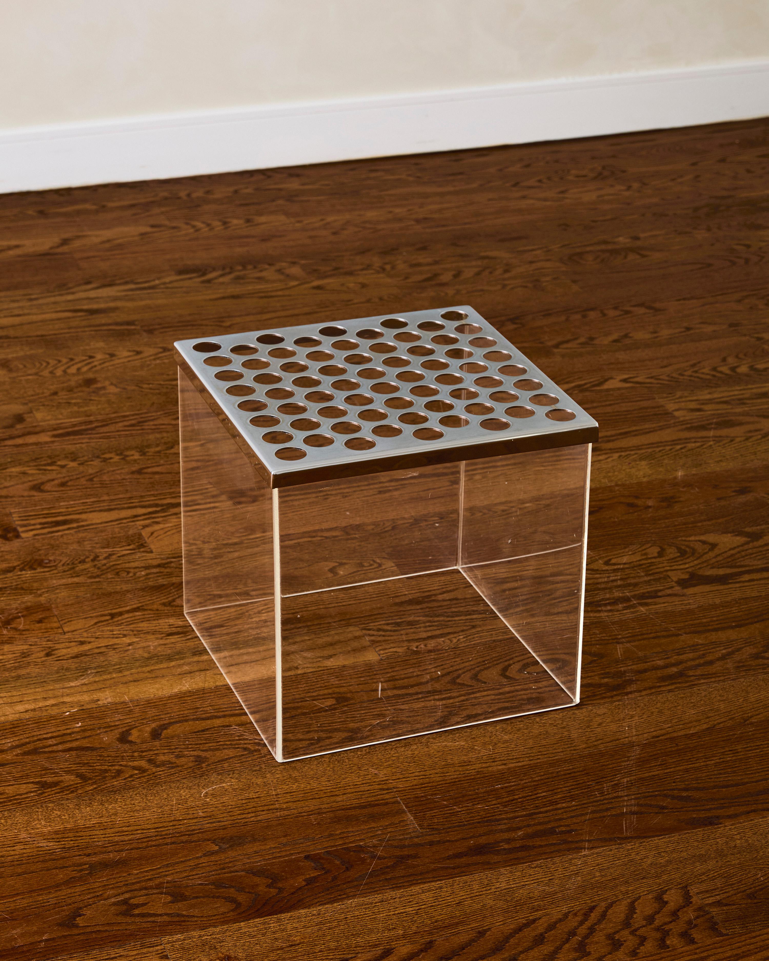 Mid-Century Modern Table d'appoint moderniste en vente