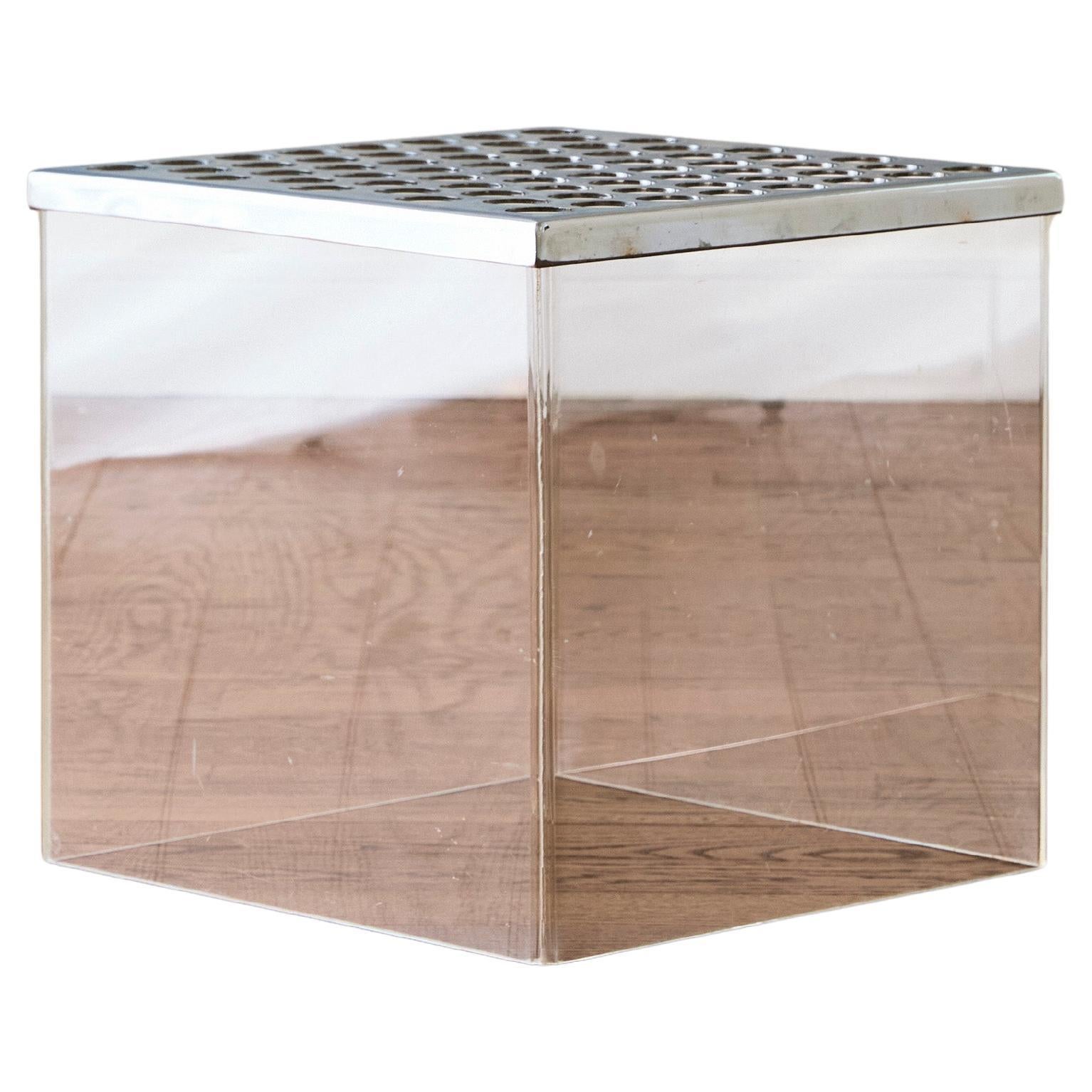 Modernistischer Beistelltisch