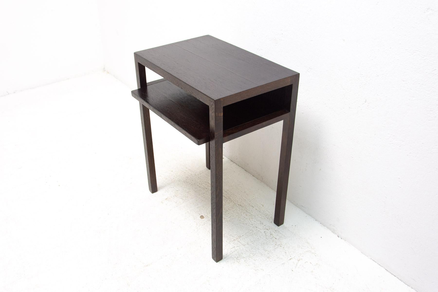  Modernist Side Table H-174 by Jindřich Halabala for UP Závody, 1930s In Good Condition In Prague 8, CZ