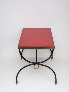 Tavolino modernista in ferro battuto e pelle rossa - stile Jacques Adnet - anni '50