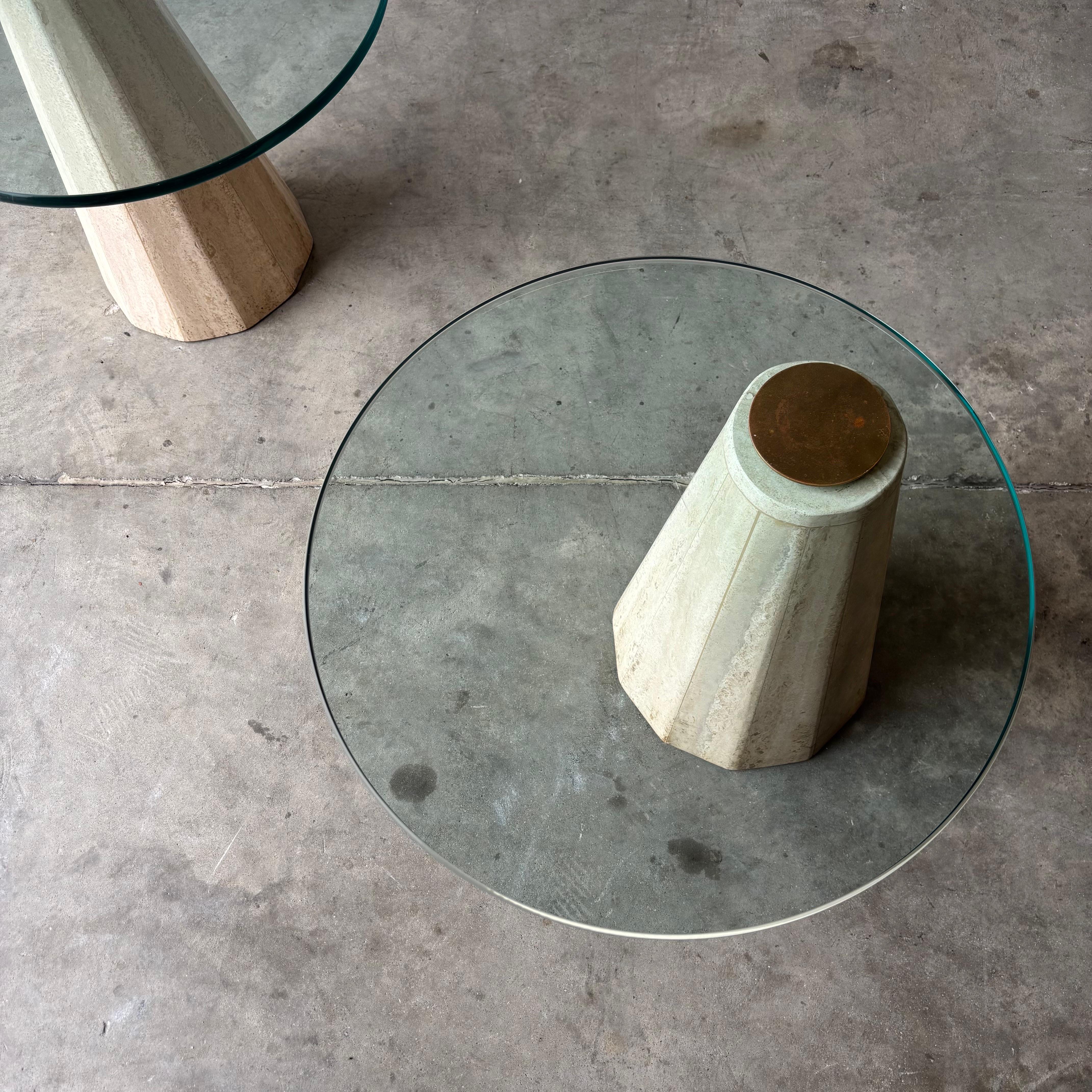 This exceptional pair of minimalist sculptural side tables exemplifies the sophisticated design sensibilities of 1970s Italian craftsmanship. Created by La Rosa Milano, these striking pieces showcase the era's mastery of geometric form and premium