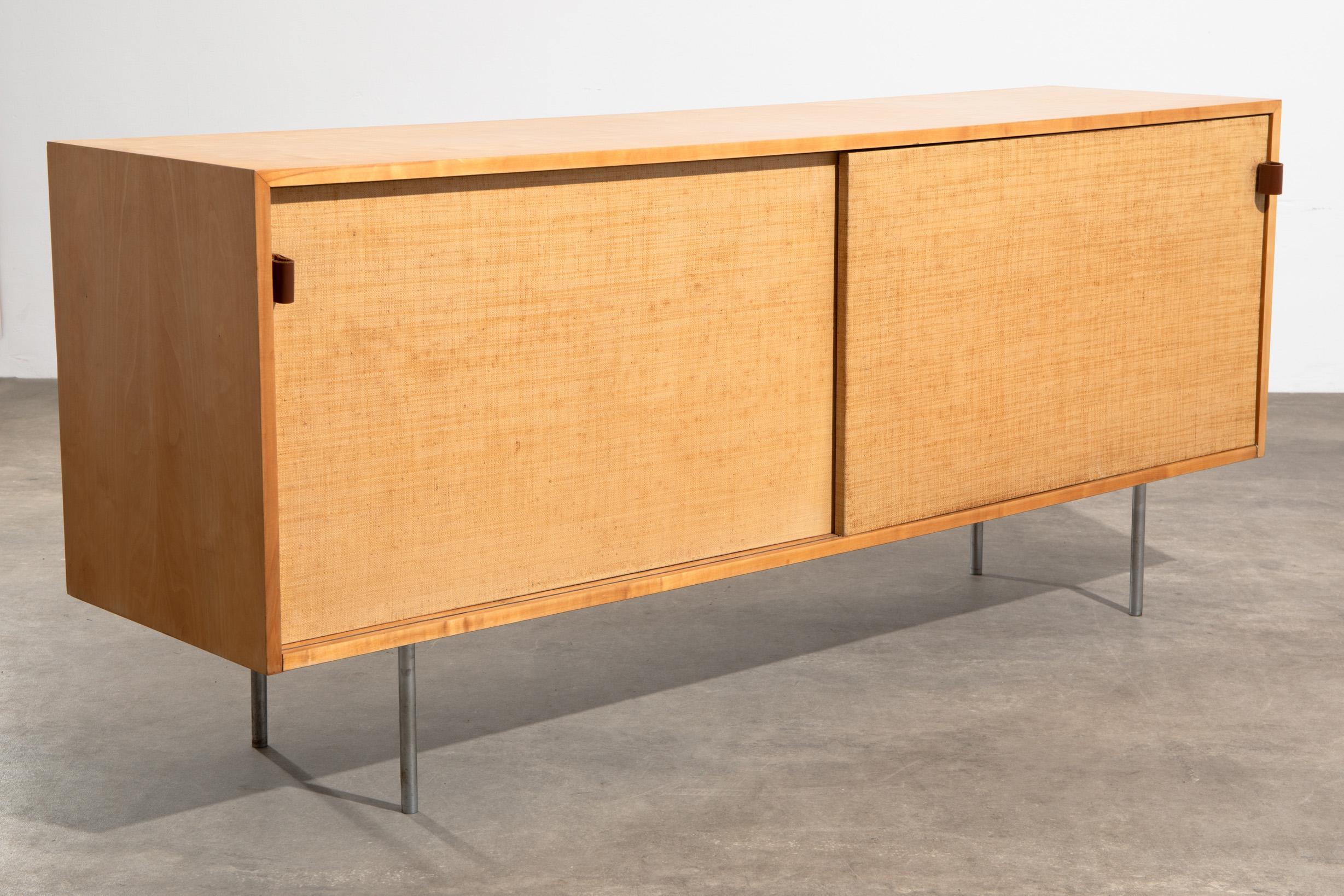 20th Century  Modernist Sideboard by Florance Knoll 1960s For Sale