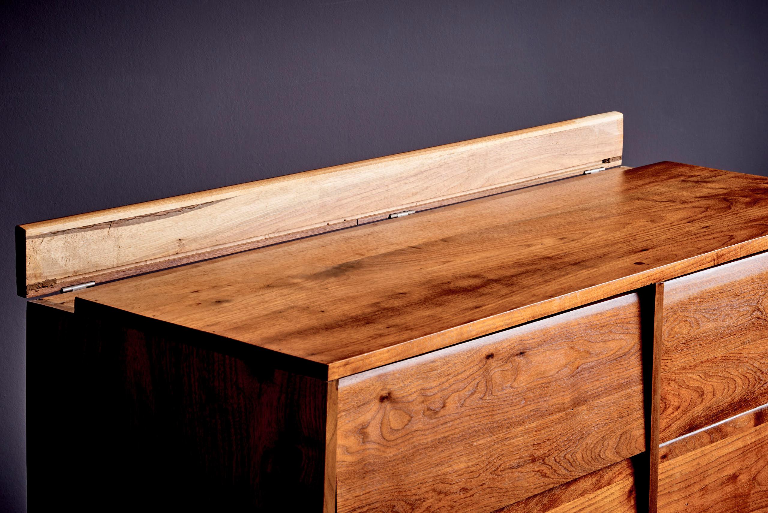 Credenza modernista in noce di Allan Gould, USA 1960 In condizioni buone in vendita a Berlin, DE