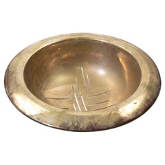 Cuenco modernista de plata con diseño geométrico calado, años 60