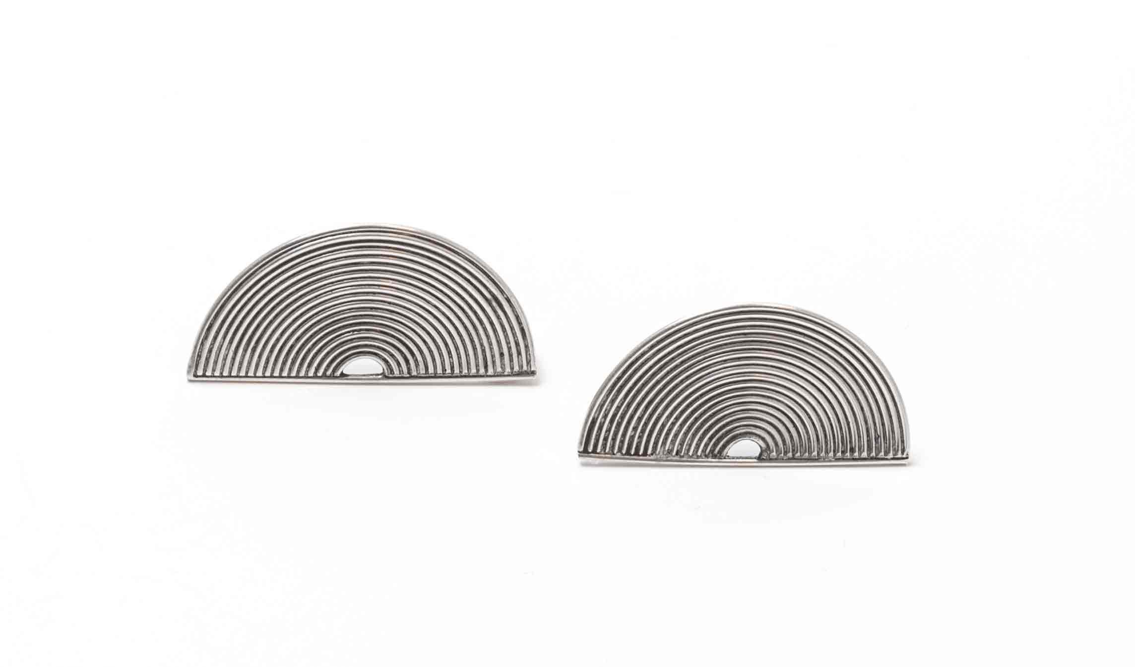 Modernist Silver Stud Earrings Scandinavia, 1970s In Excellent Condition For Sale In Oslo, NO