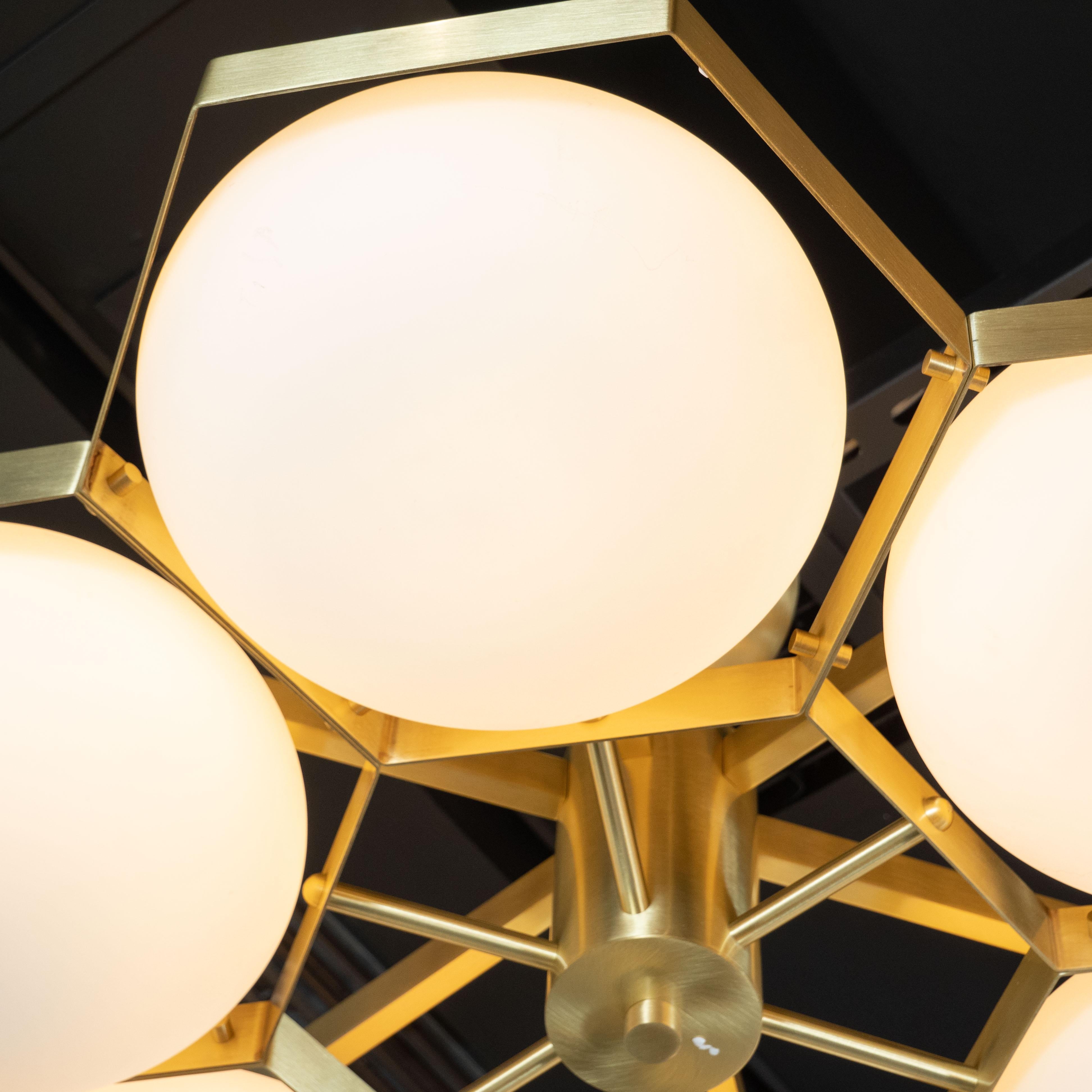 Sechsarmiger modernistischer Kronleuchter aus Messing und mundgeblasenem Murano „Honeycomb“, Einbaubeleuchtung (21. Jahrhundert und zeitgenössisch) im Angebot