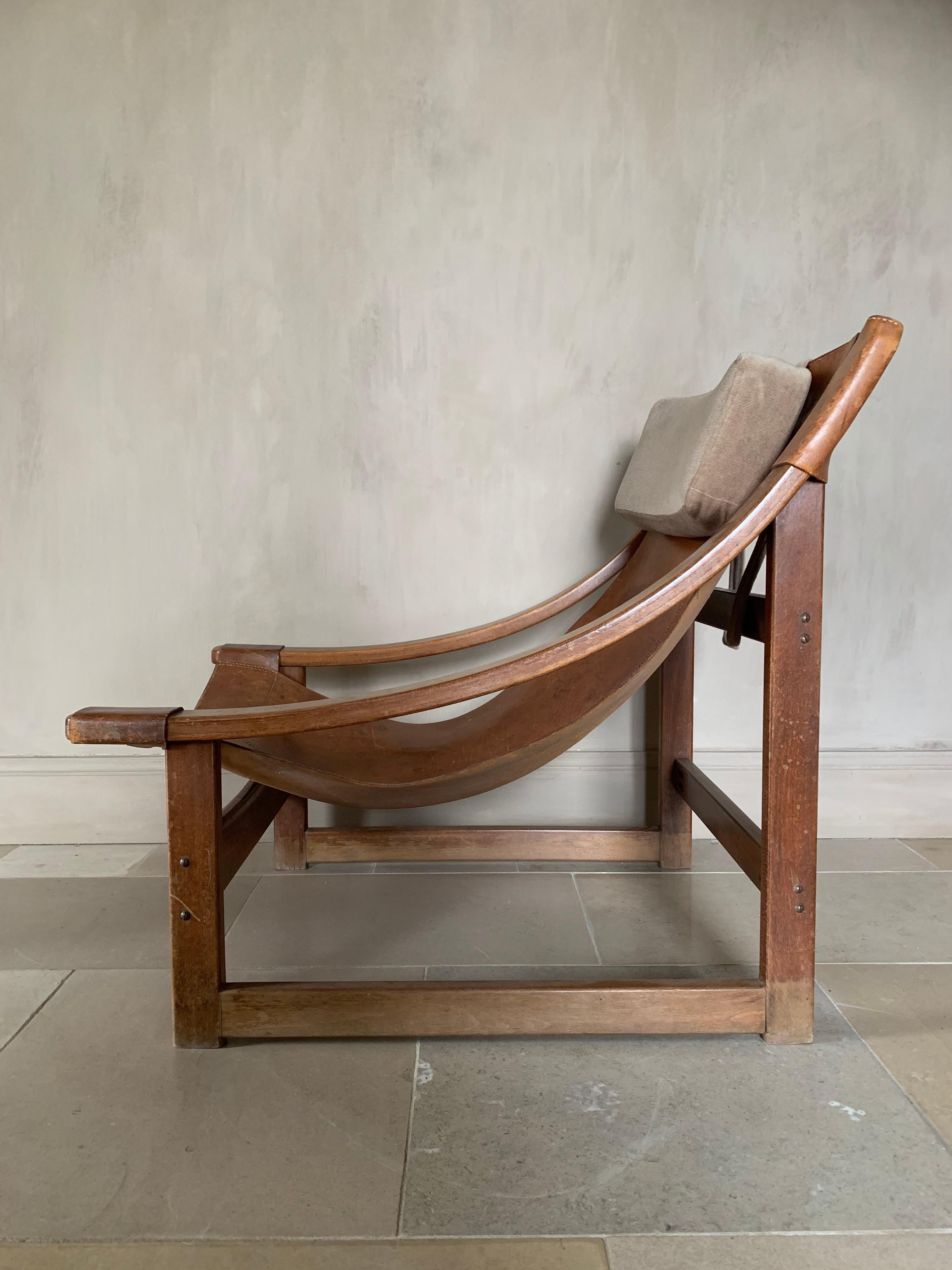 Modernist Sling Leather Lounge Chair In Good Condition In Vosselaar, BE