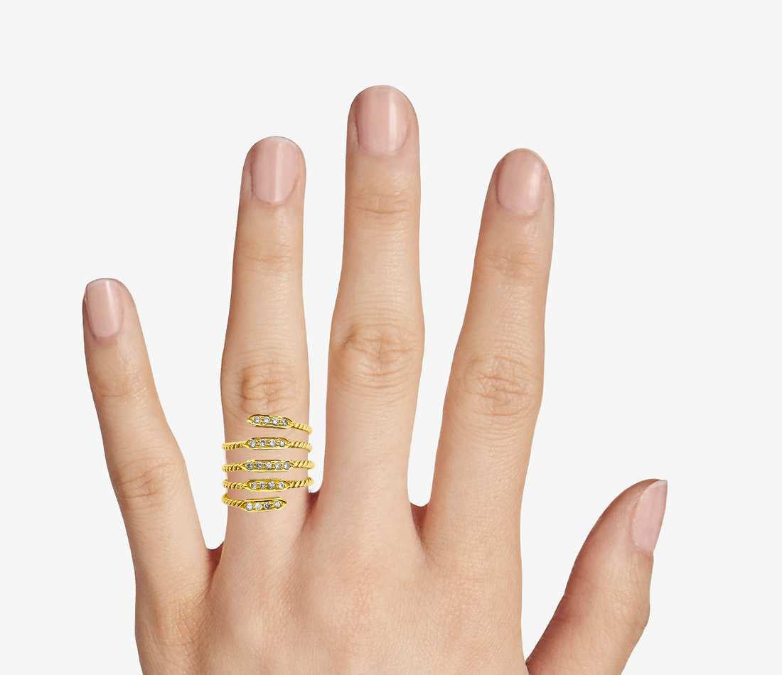 Modernist Snake Design Diamond and Gold Ring For Sale 1