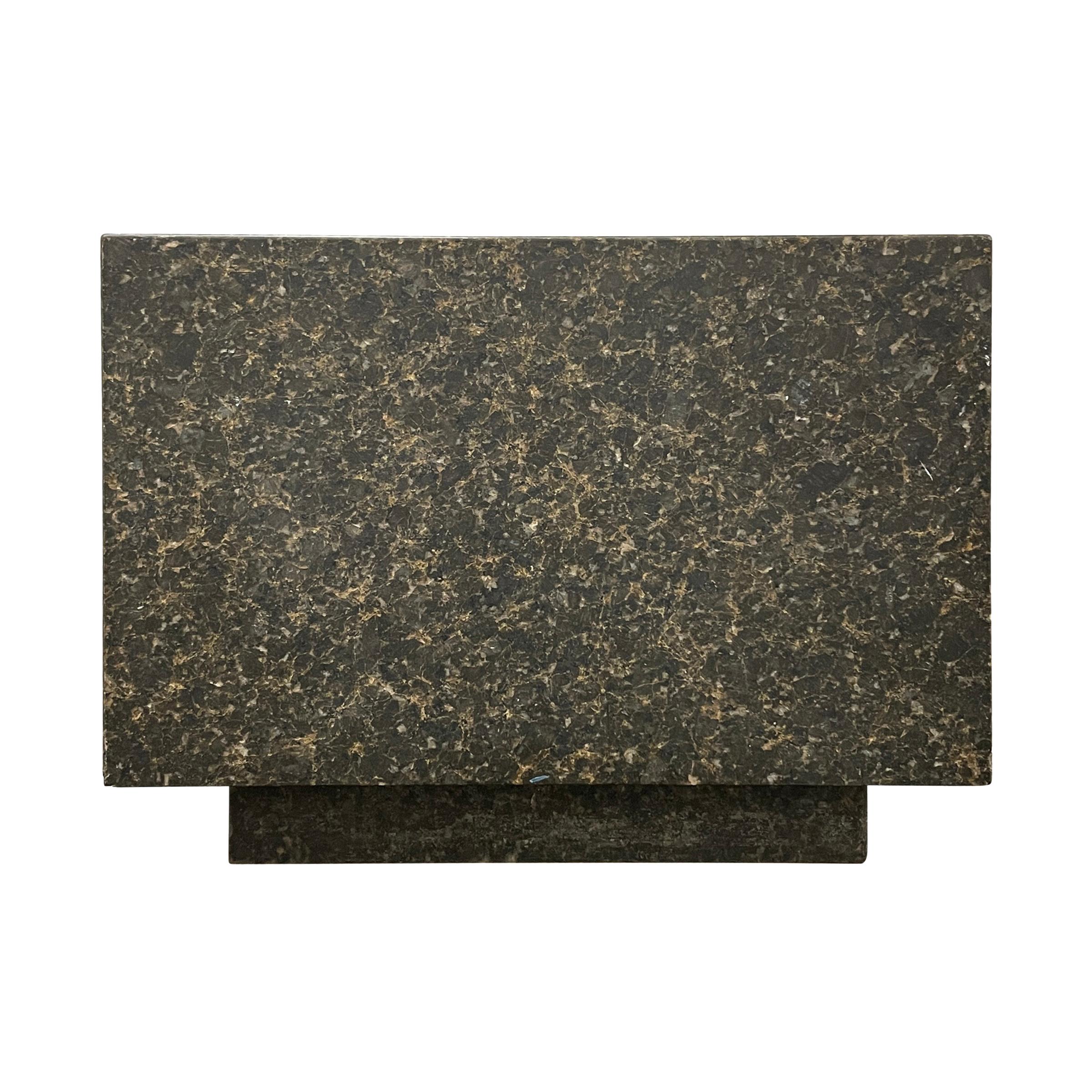 Granit Table ou banc moderniste en granit massif en vente
