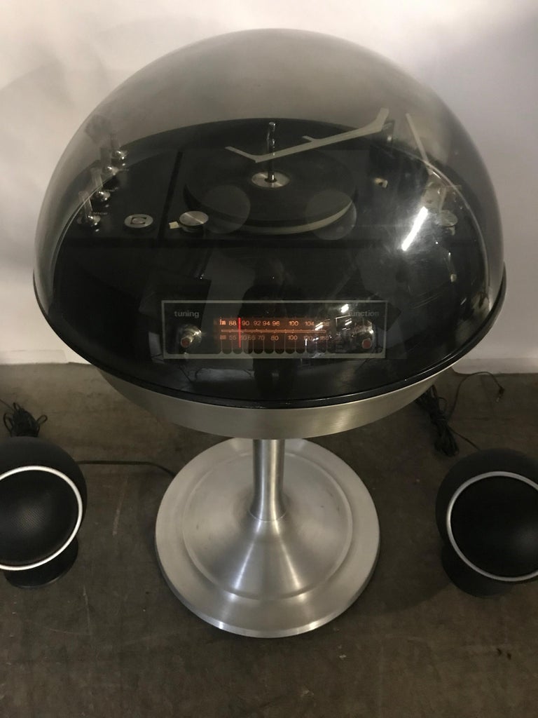 Modernist Space Age Bubble Top Apollo 860 Stereo/Record Player by
