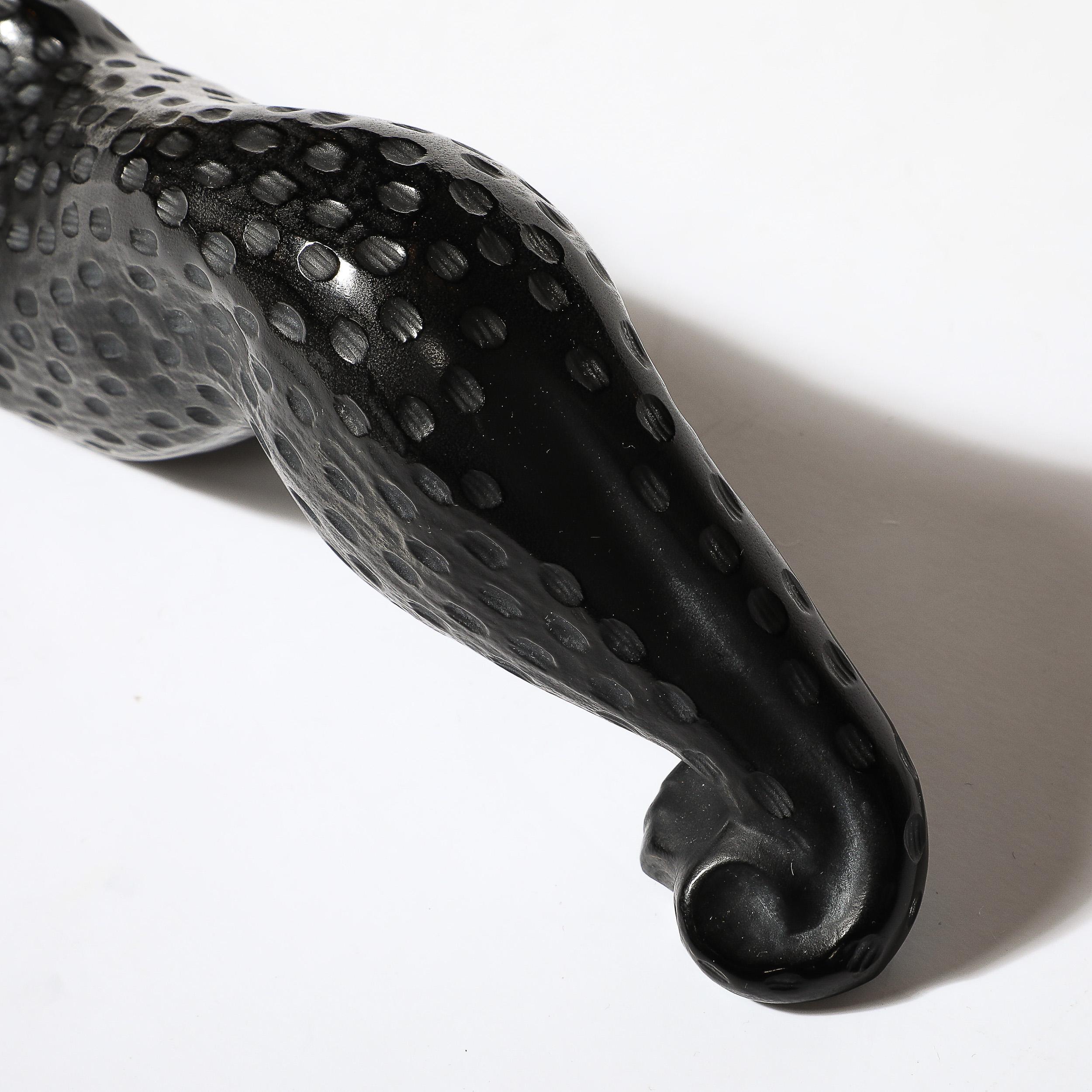 Leopardo Acechador Modernista en Cristal Esmerilado Firmado por Lalique en venta 7