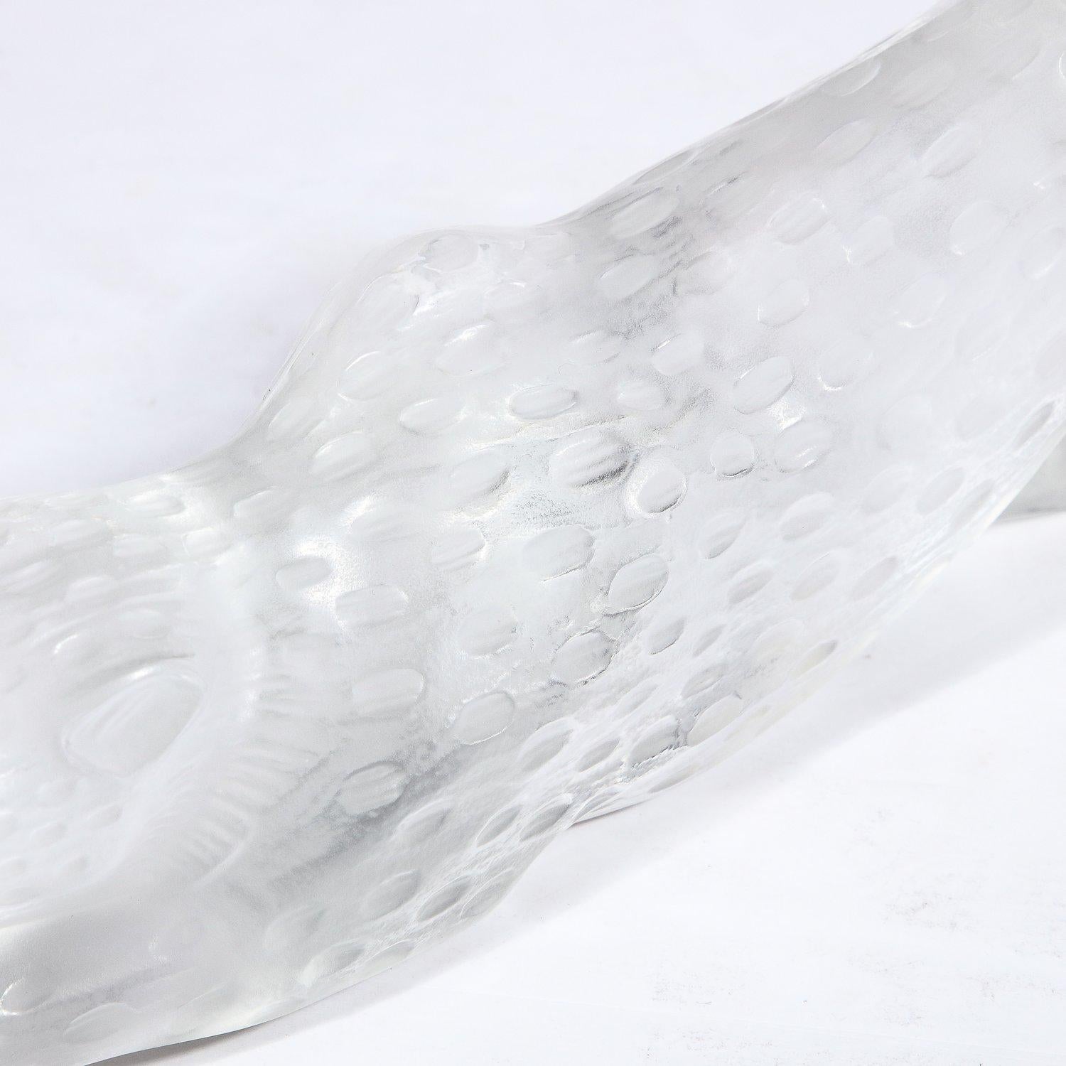 Leopardo Acechador Modernista en Cristal Esmerilado Firmado por Lalique en Excelente estado para la venta en New York, NY