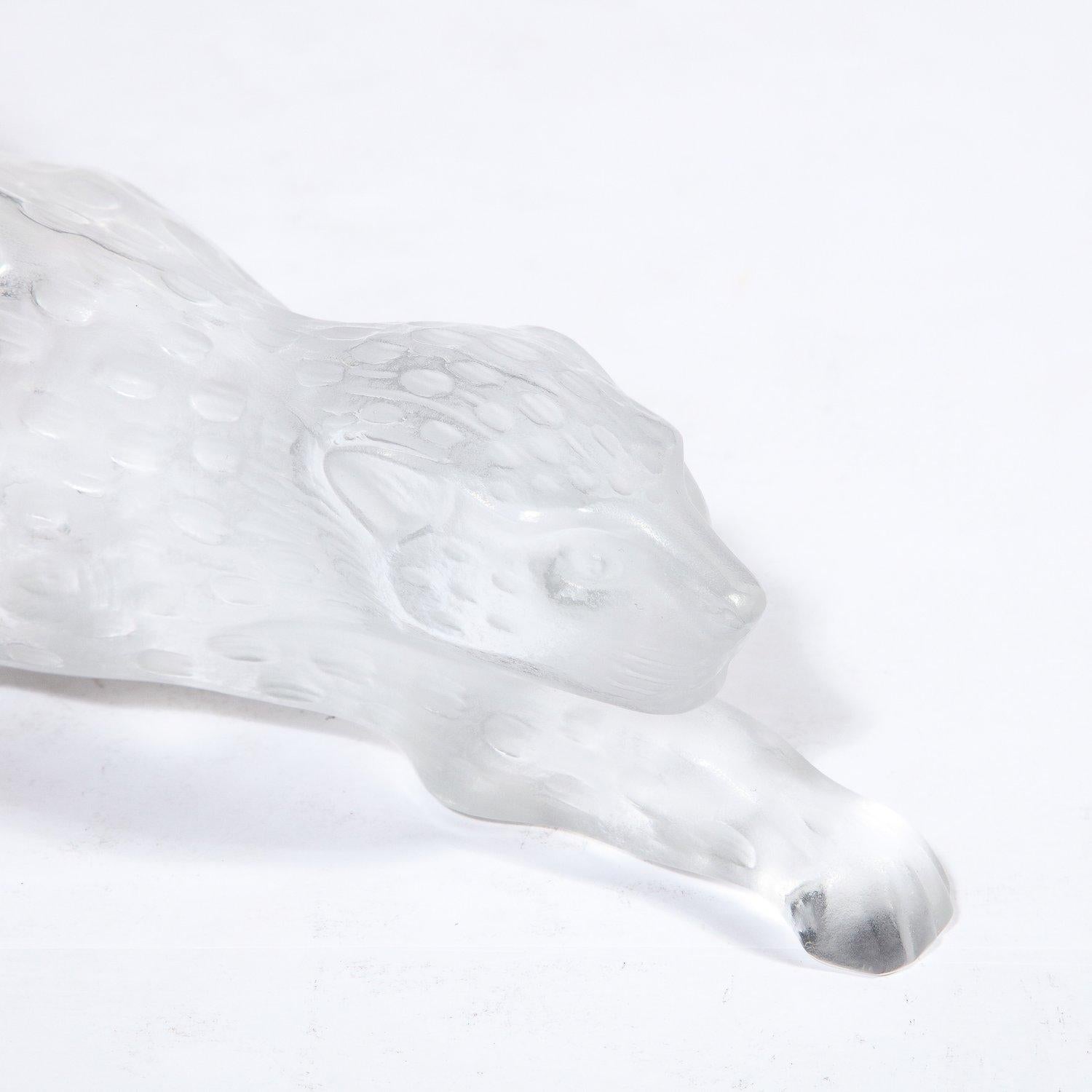 Leopardo Acechador Modernista en Cristal Esmerilado Firmado por Lalique en venta 1