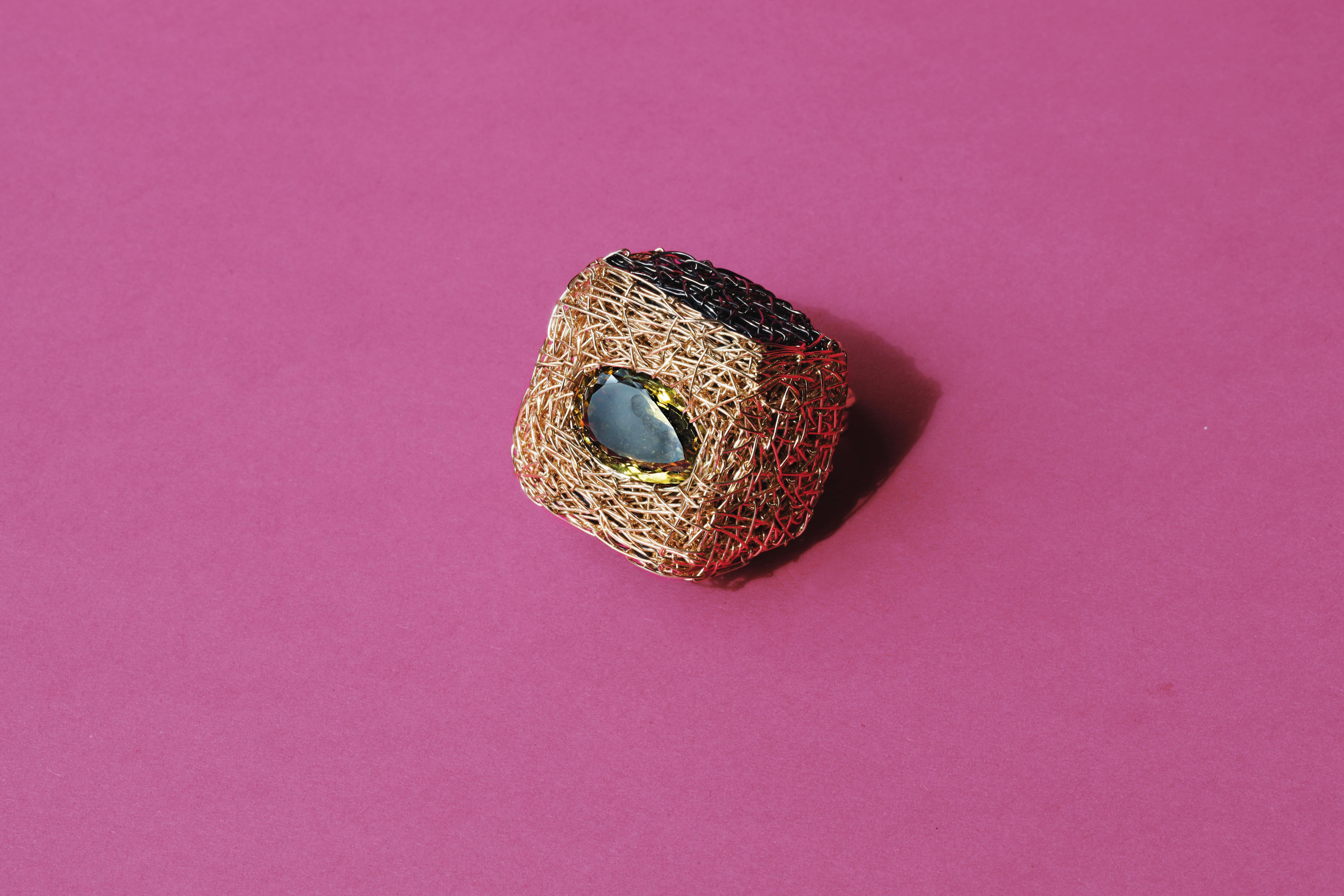 Modernist Square Cocktail Ring with Lemon Quartz, Black Silver and Gold F For Sale 4