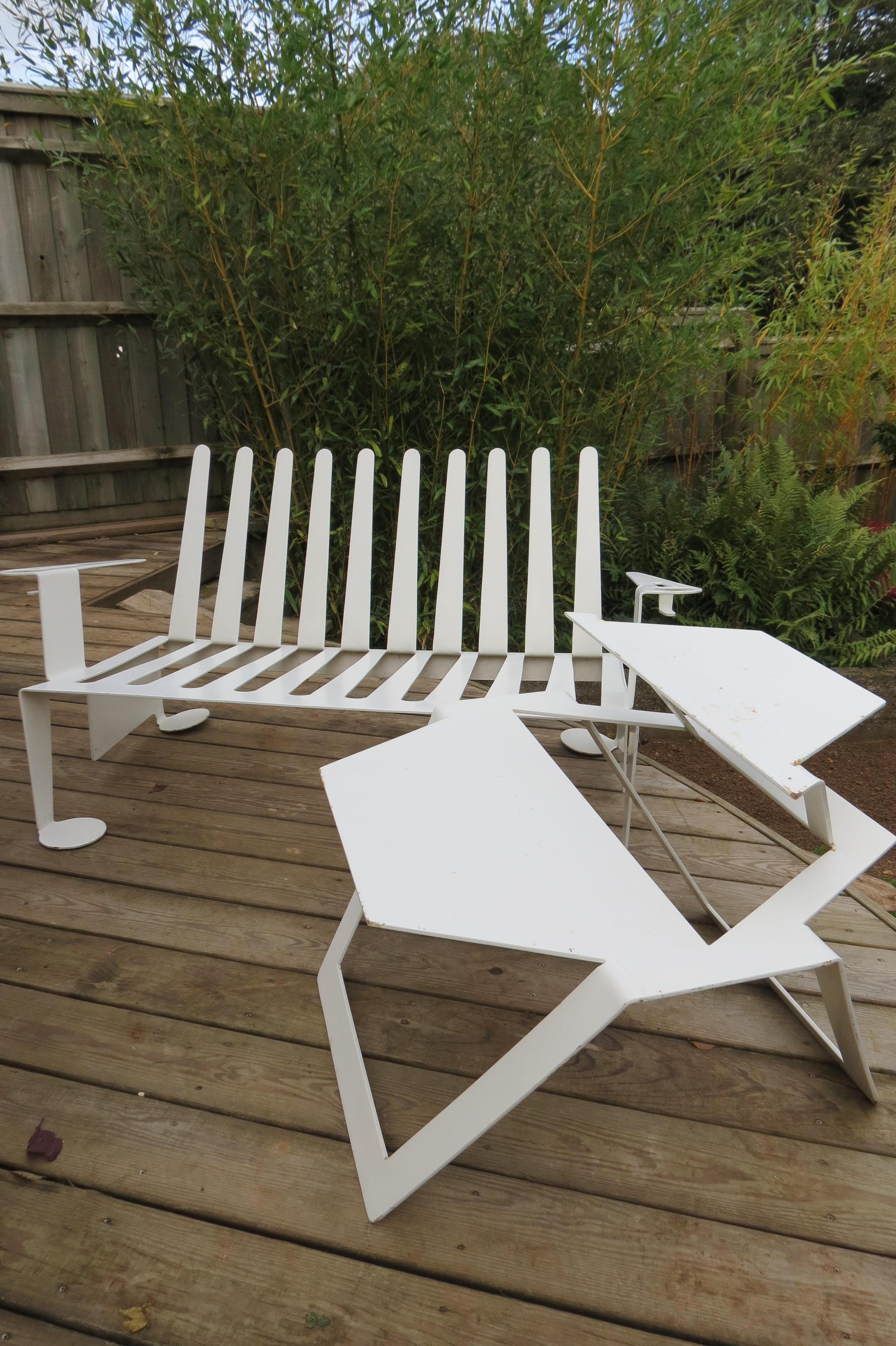 Modernist Steel Sheet Metal Modern Design White Garden Bench, 1990s 2