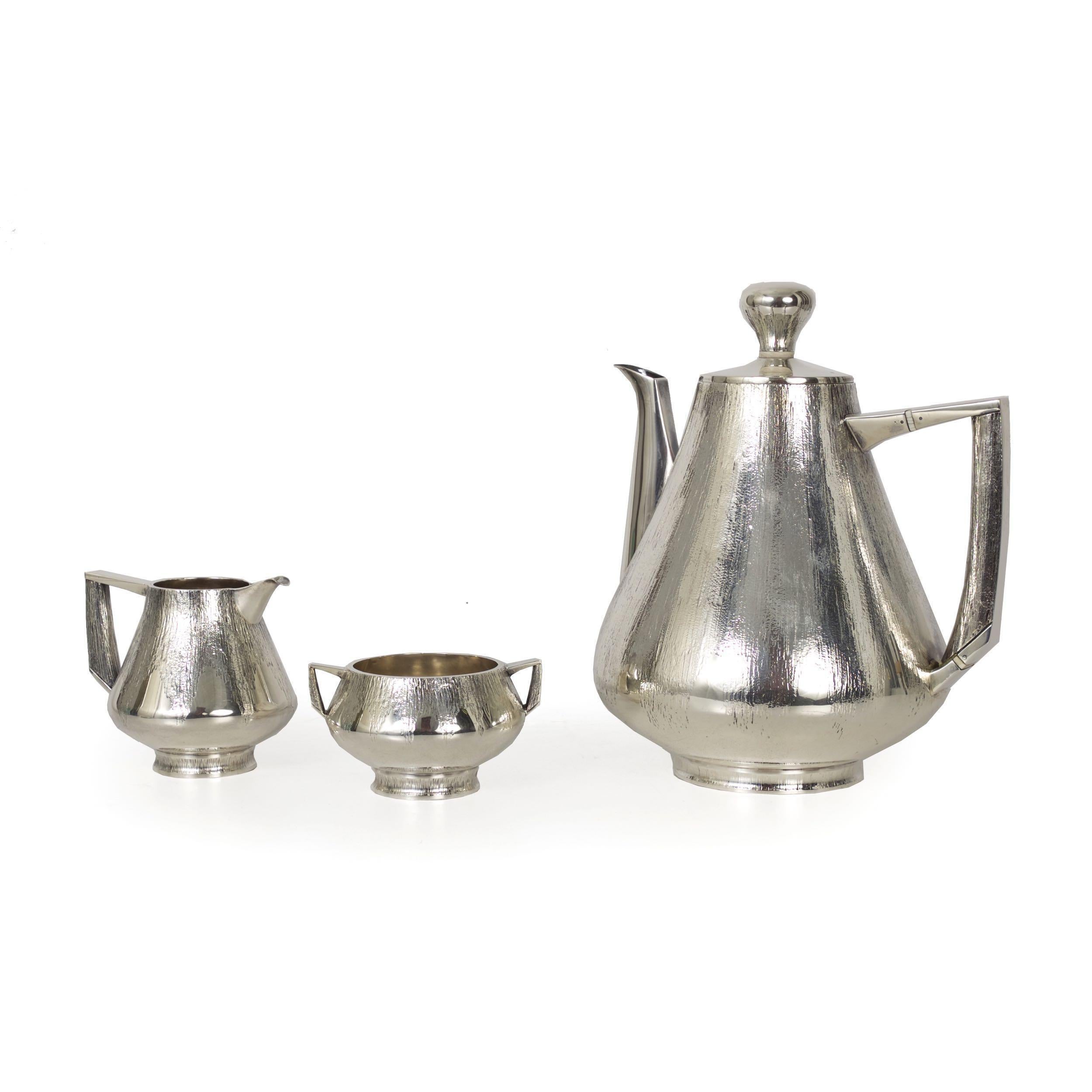 Modernist Sterling Silver 3-Piece Tea or Coffee Service by Peter Lunn, London In Good Condition For Sale In Shippensburg, PA