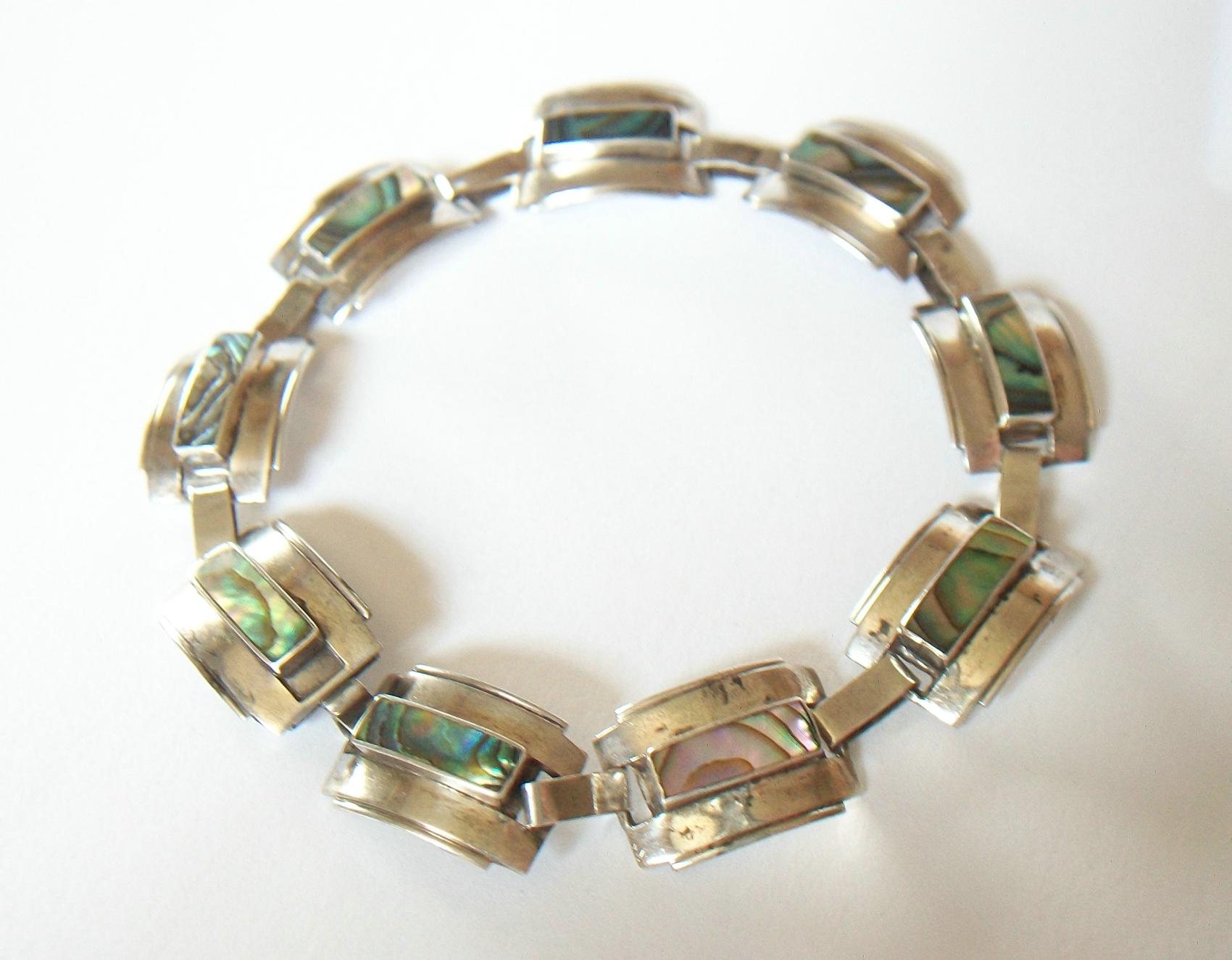 Modernist Sterling Silver & Abalone Link Bracelet - Mexico - Circa 1950's For Sale 1