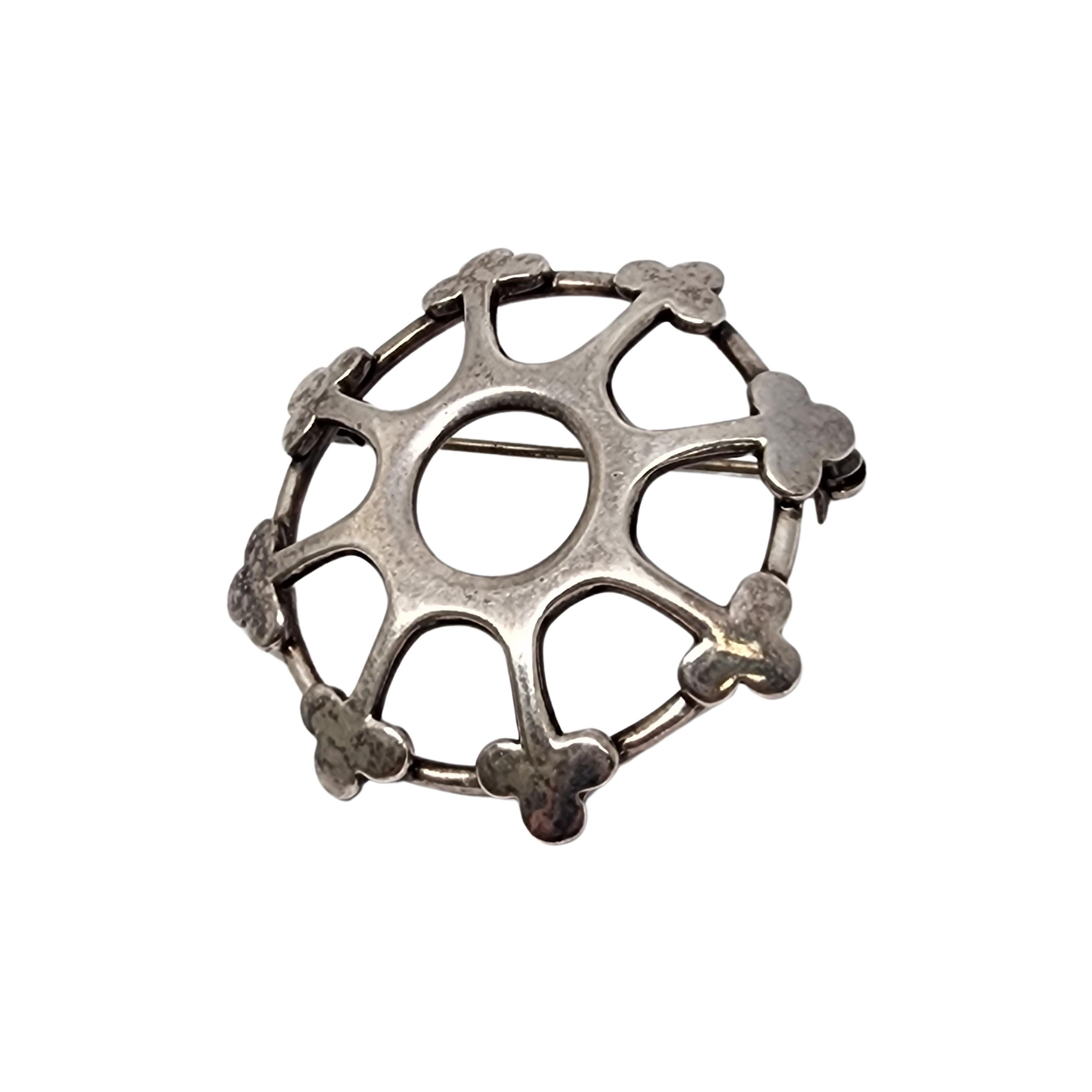 Modernistische Kristi Karasjok Norwegen Modernistische runde Anstecknadel/Brosche aus Sterlingsilber #17364 Damen im Angebot