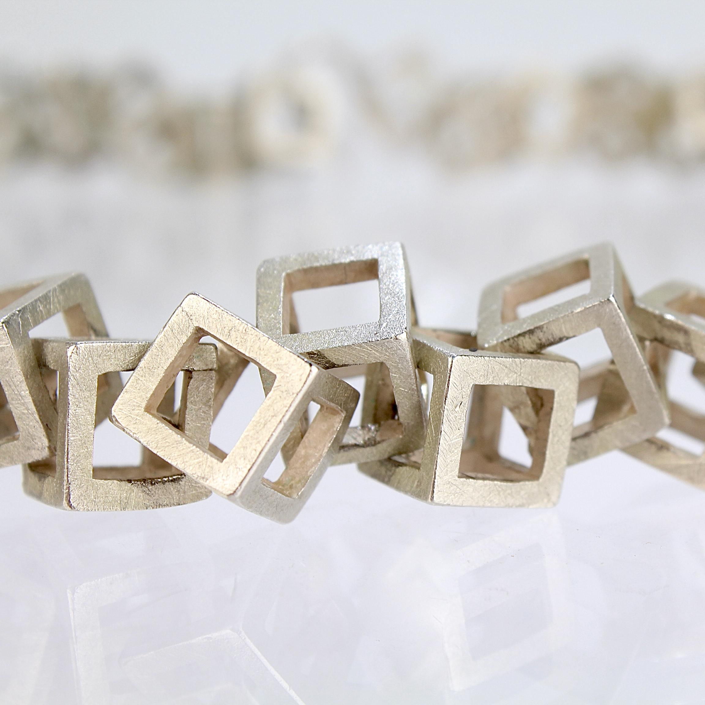 Modernistische geometrische Gliederhalskette aus Sterlingsilber mit offenem Würfelschliff 7