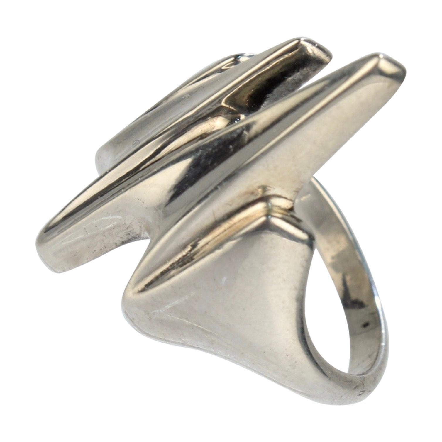 Modernist Sterling Silver Ring No. 125 by Henning Koppel for Georg Jensen