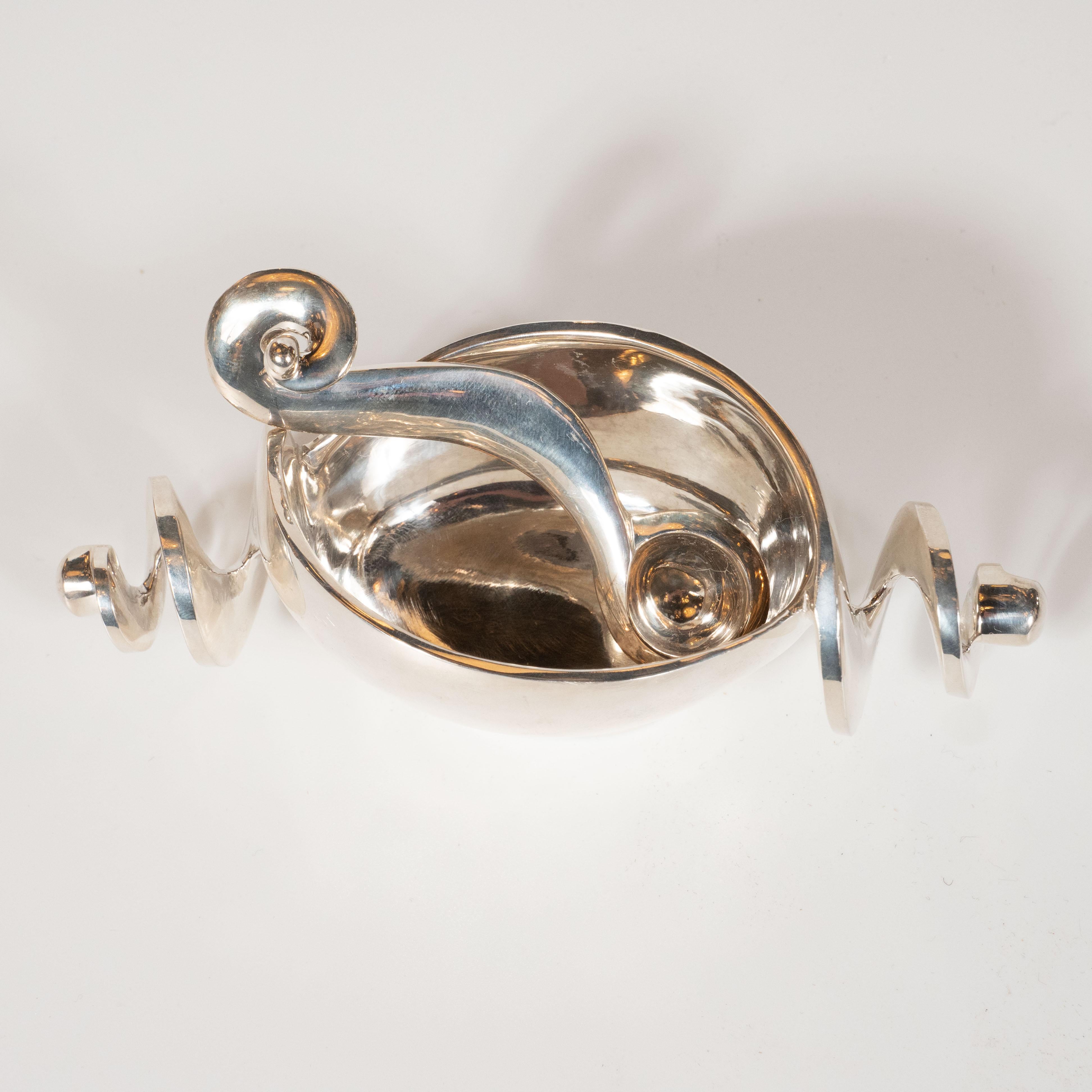 Modernist Sterling Silver Salt and Pepper Cellars Signed by Patricia von Musulin In Excellent Condition For Sale In New York, NY