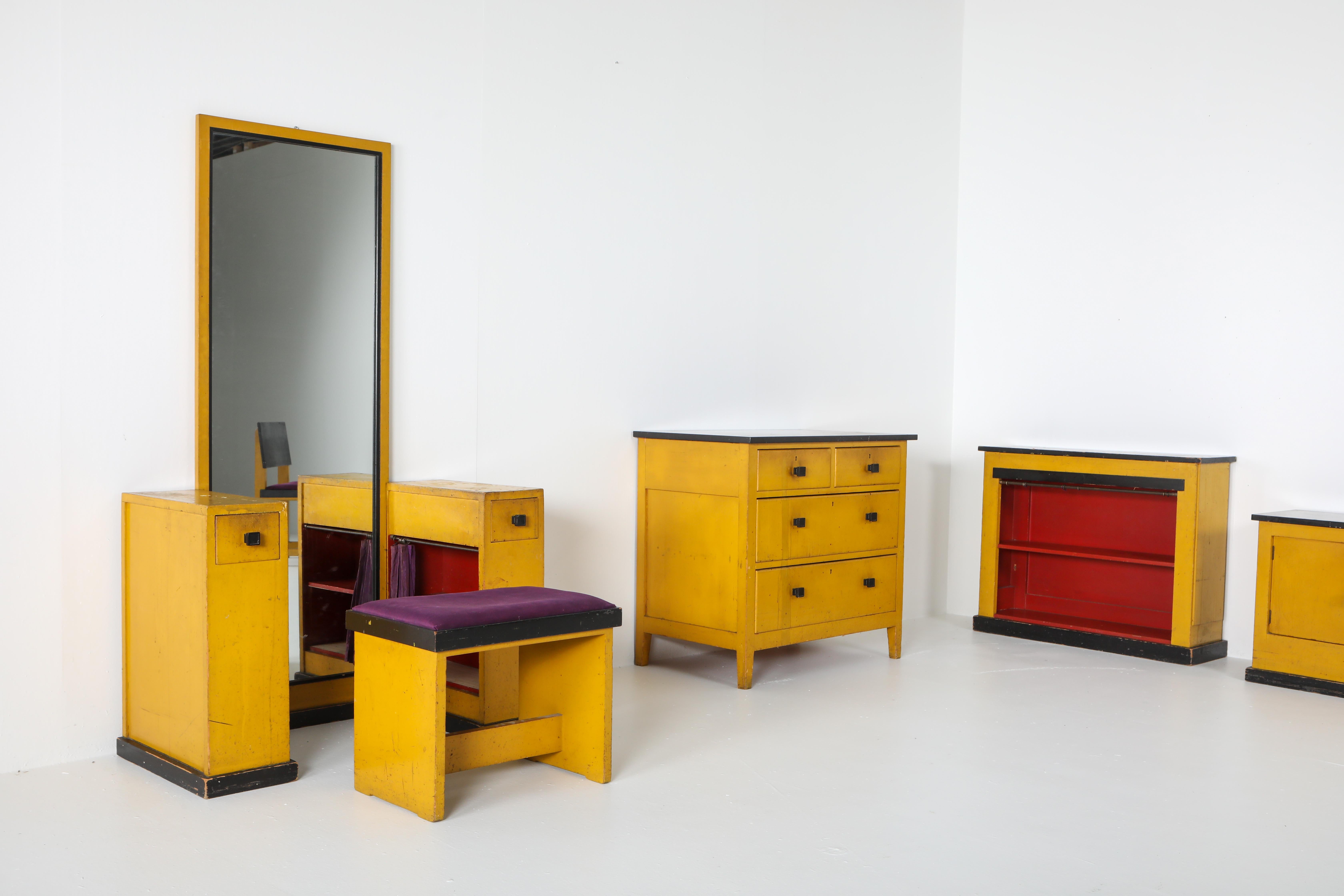 Modernistischer Hocker von H. Wouda, 1924 im Angebot 5