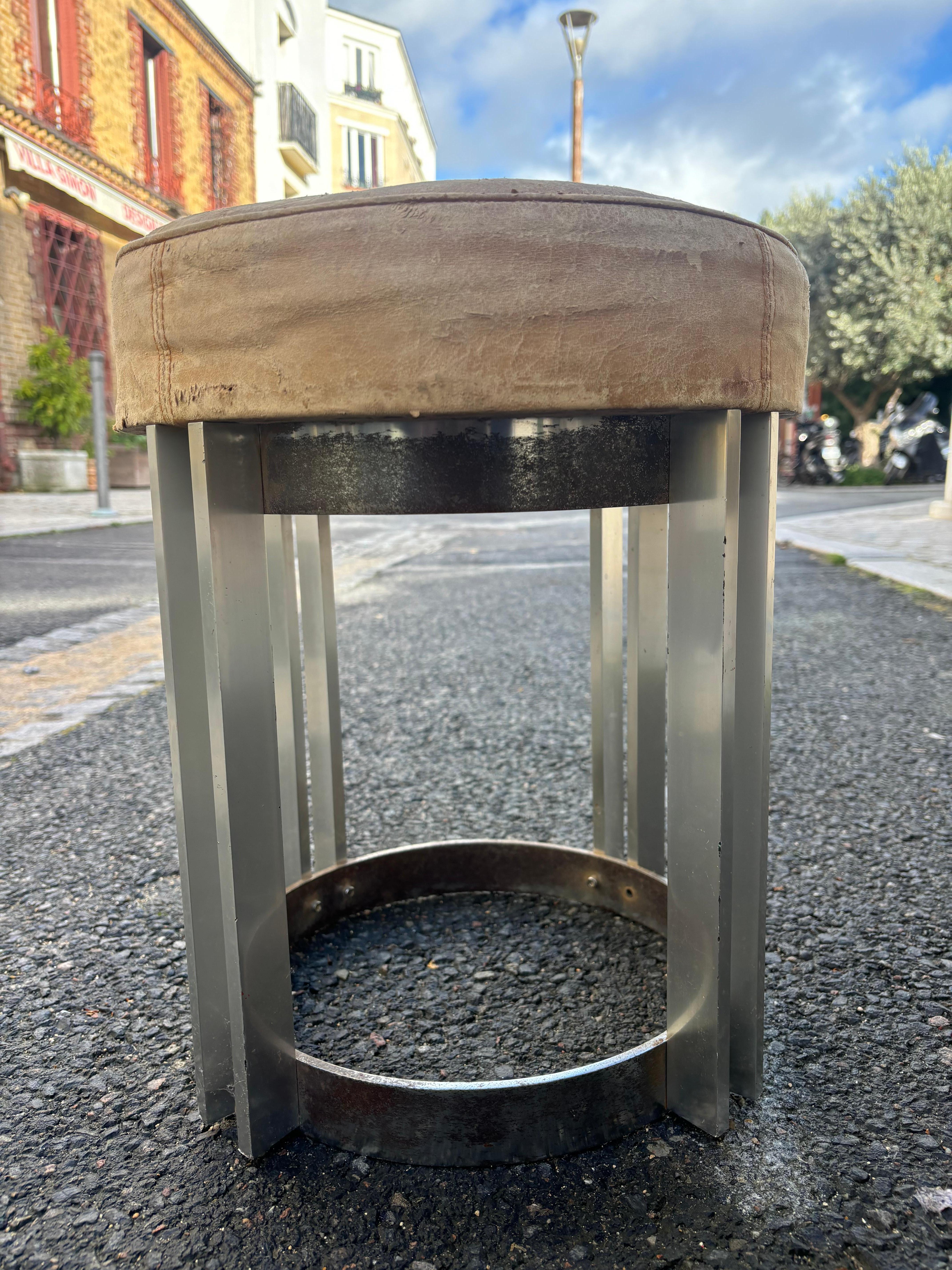 Tabouret moderniste en vente 3