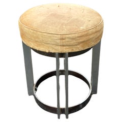 Tabouret moderniste