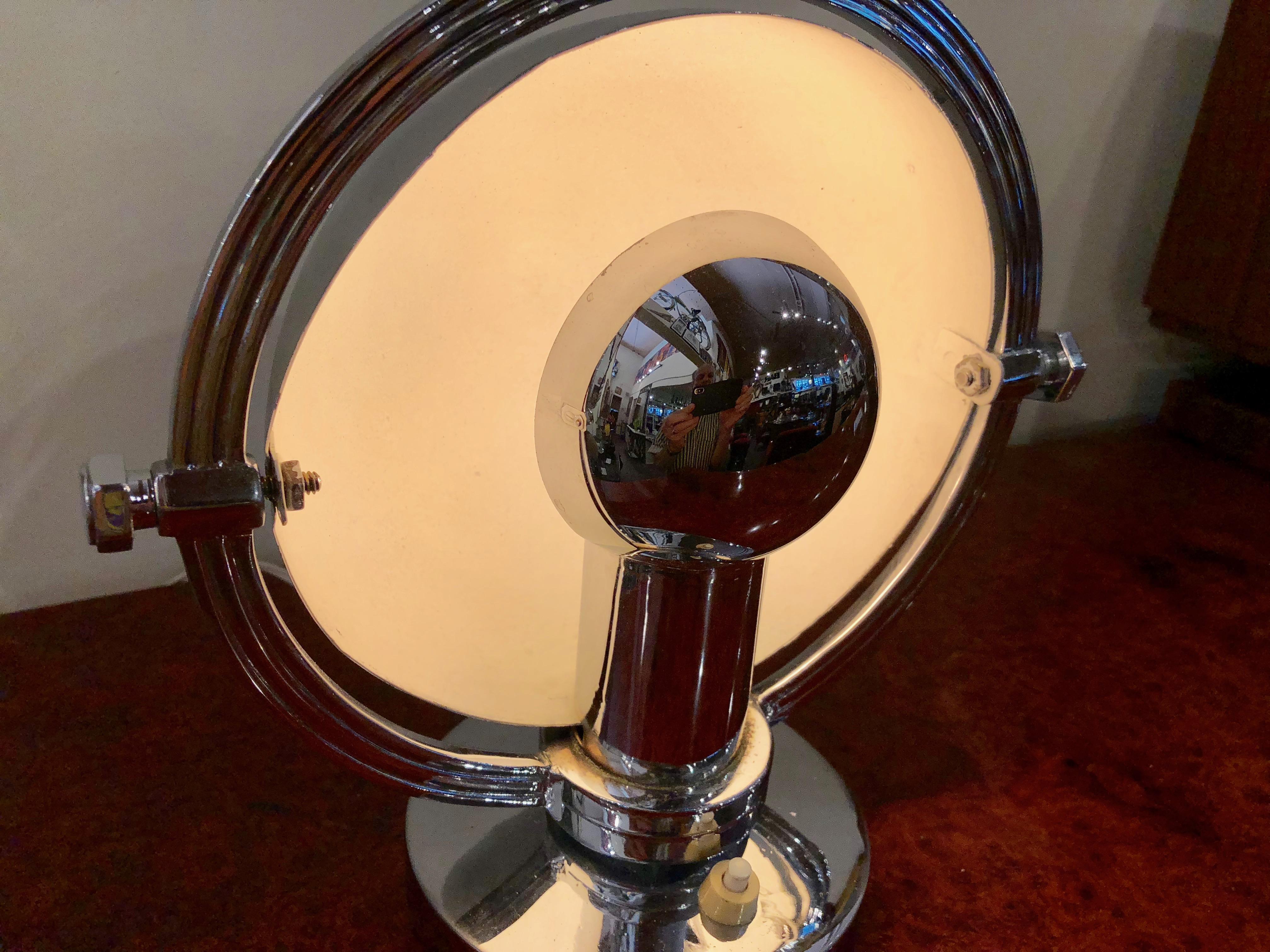 Argentine Modernist Streamline Desk Lamp Industrial Art Deco Design