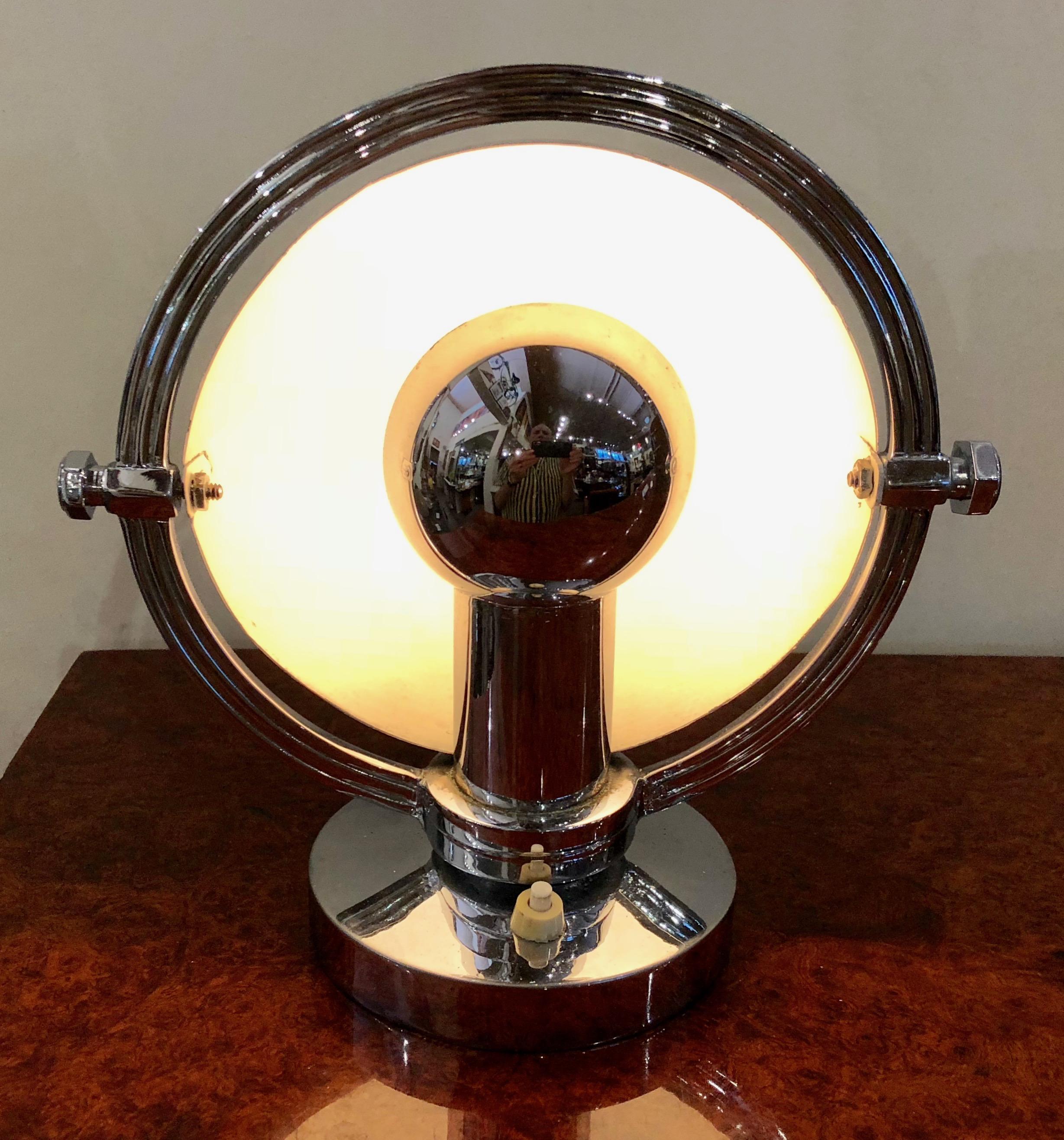 Mid-20th Century Modernist Streamline Desk Lamp Industrial Art Deco Design